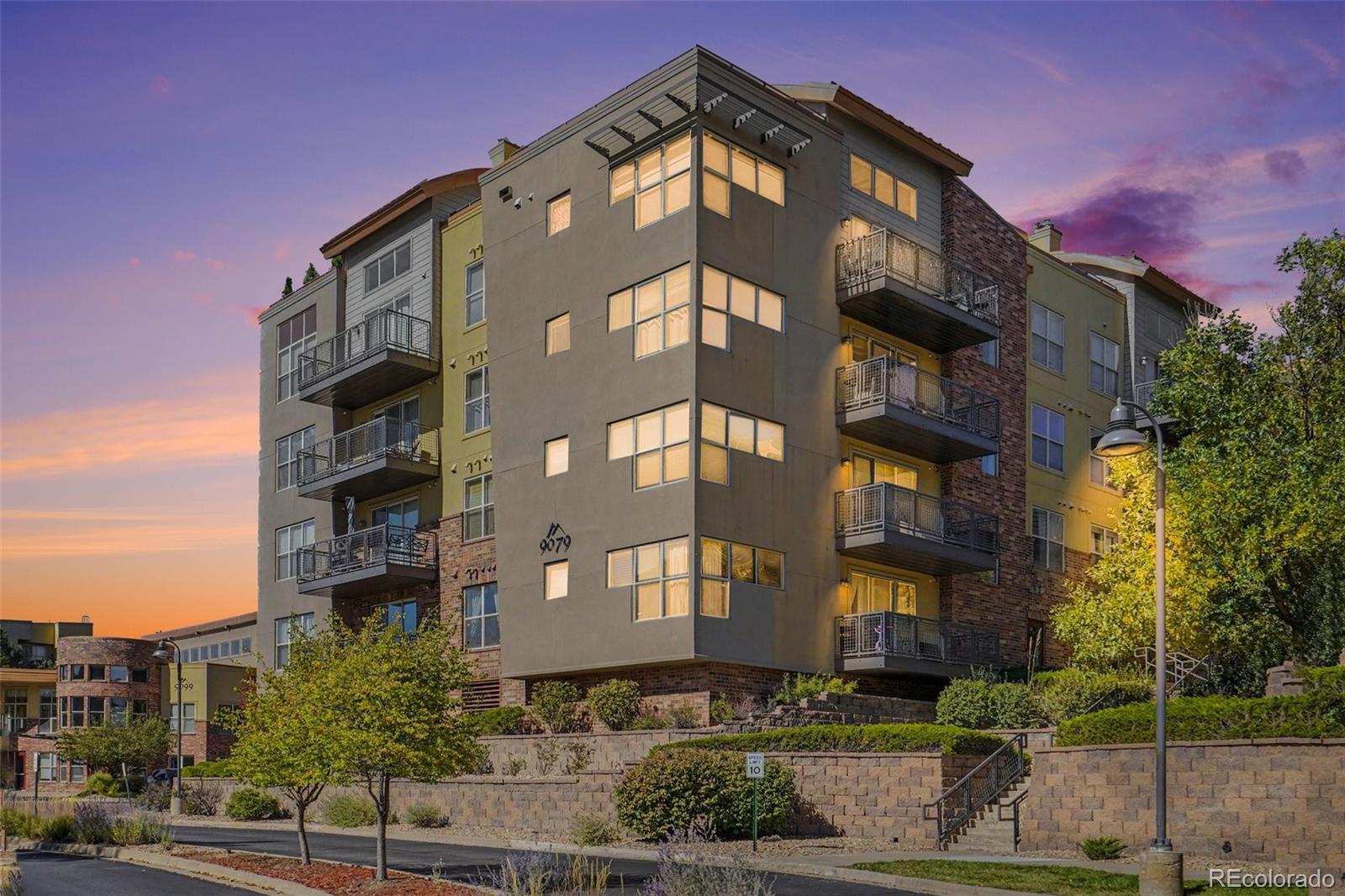 9079 E Panorama Circle Unit 221, Englewood CO 80112