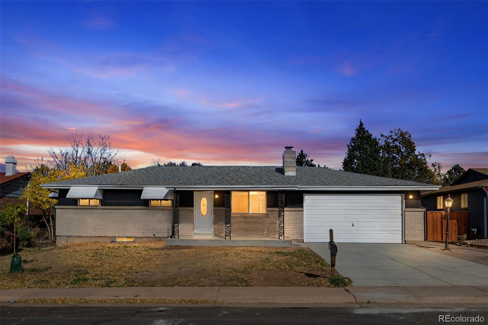 392 S Peoria Circle, Aurora CO 80012