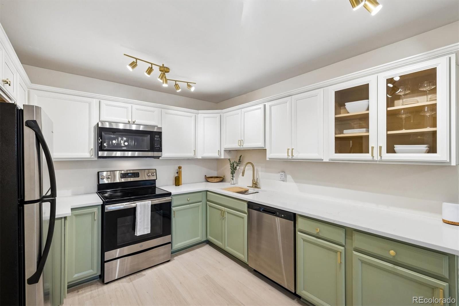 705 S Clinton Street Unit 9B, Denver CO 80247