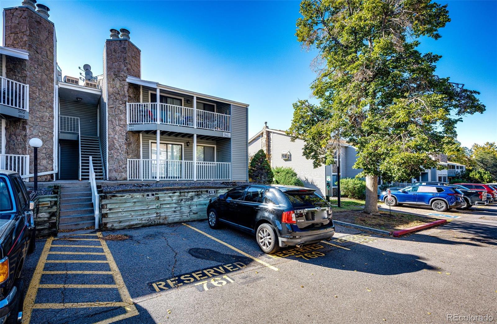 941 S Walden Street, Aurora CO 80017