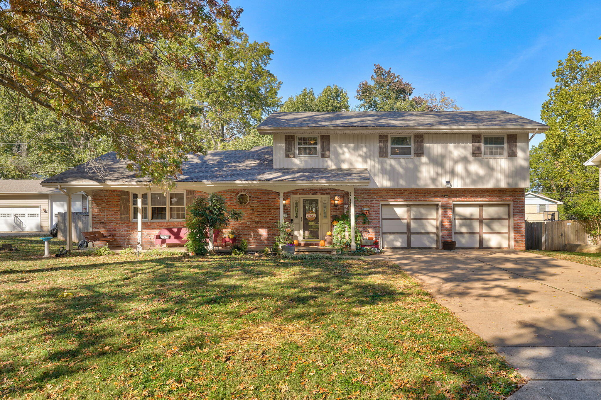 2237 E Rosebrier Street, Springfield MO 65804