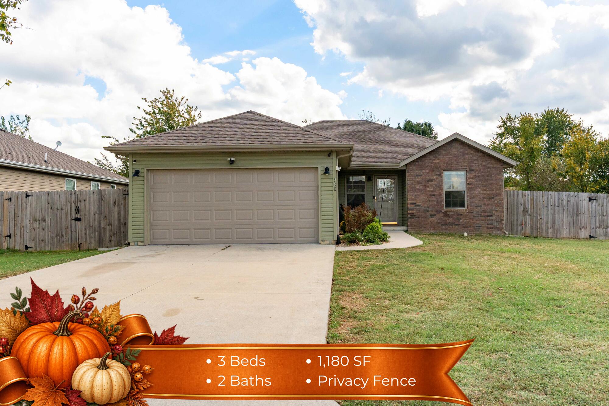 300 Towne Loop, Marshfield MO 65706
