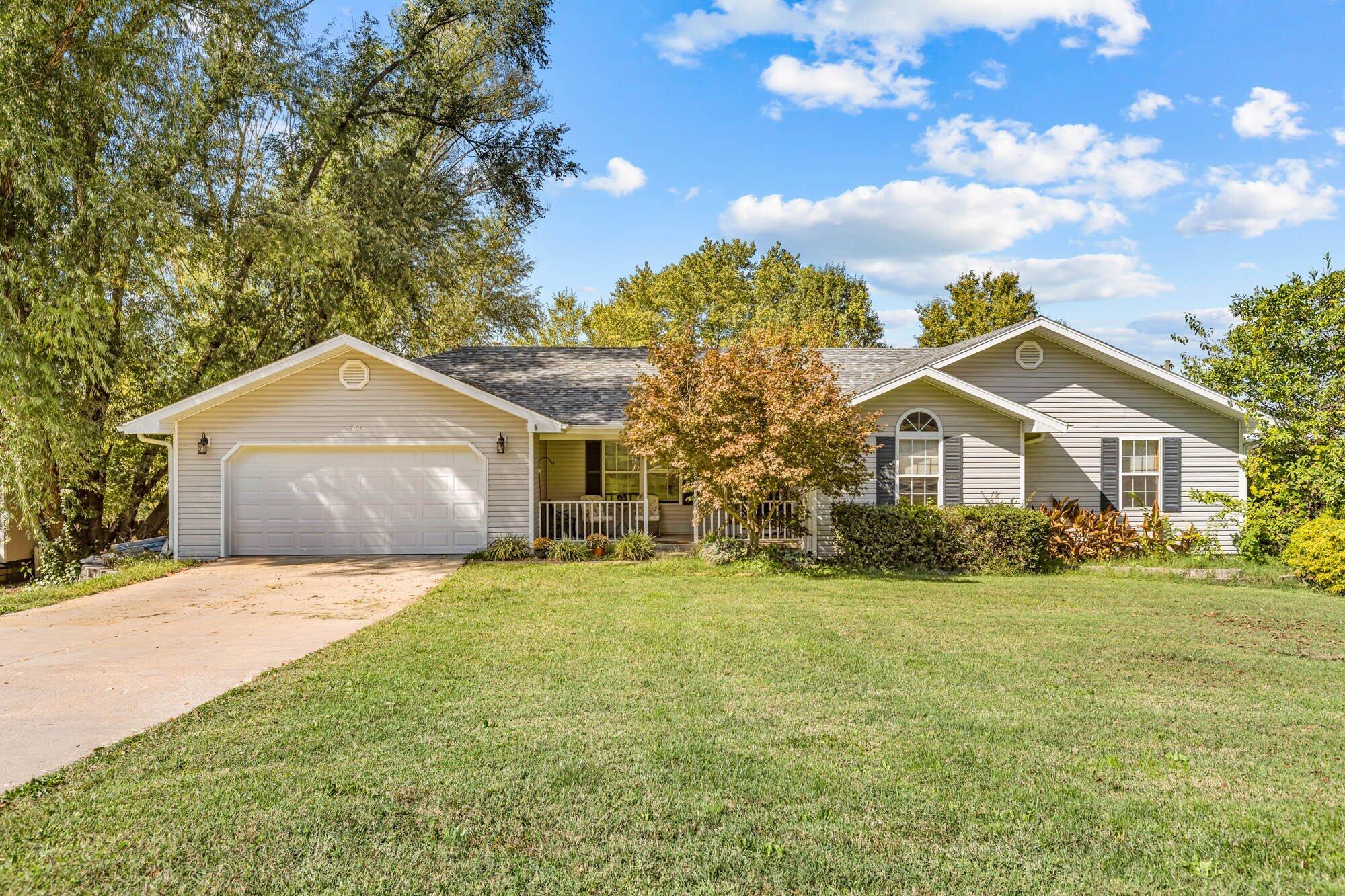 541 N Dill Street, Marshfield MO 65706