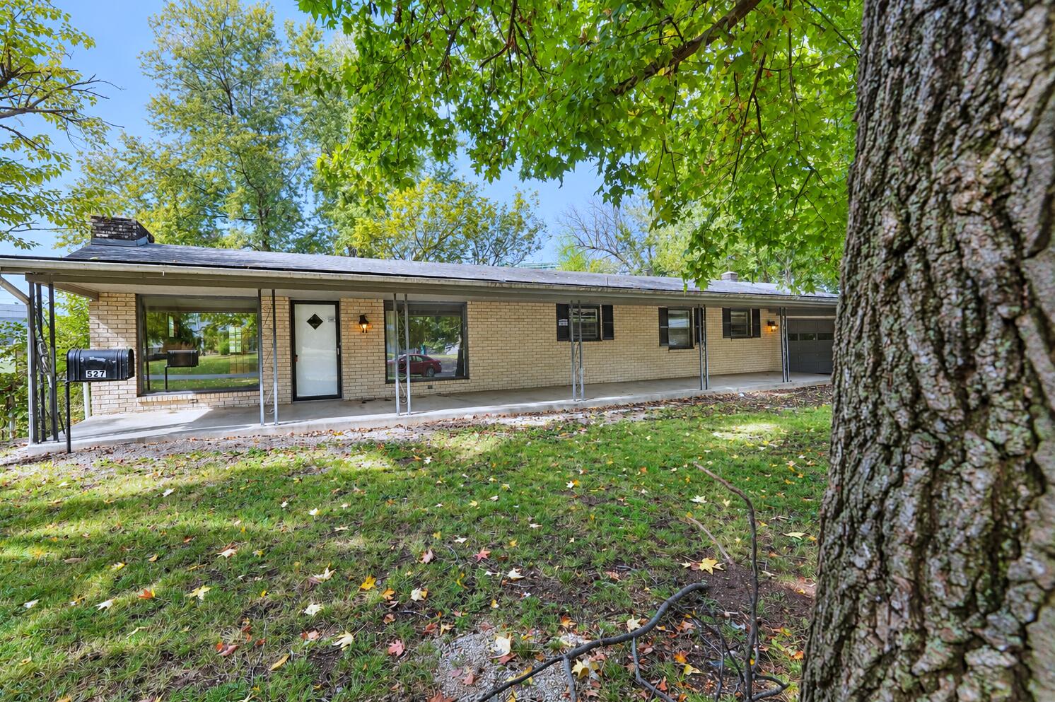 527 N Alexander Avenue, Republic MO 65738