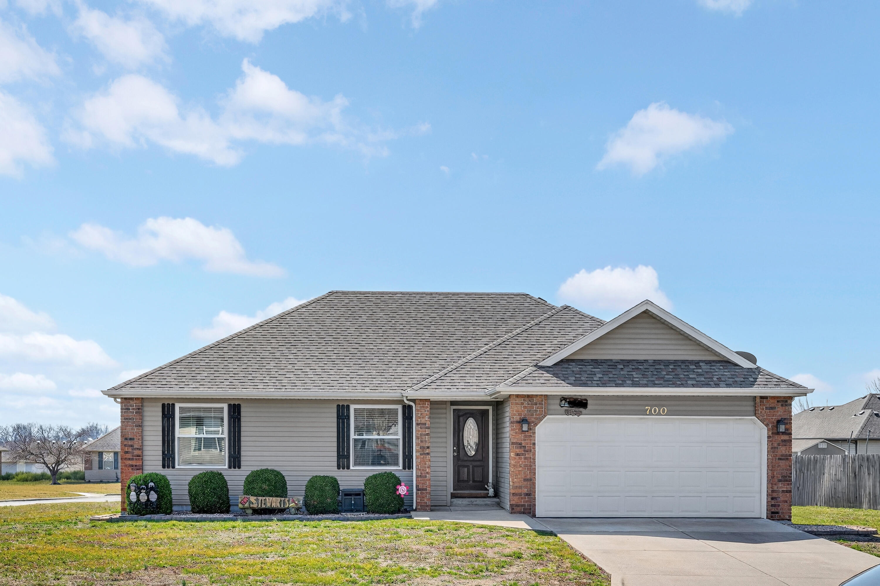 700 W Osage Street, Clever MO 65631