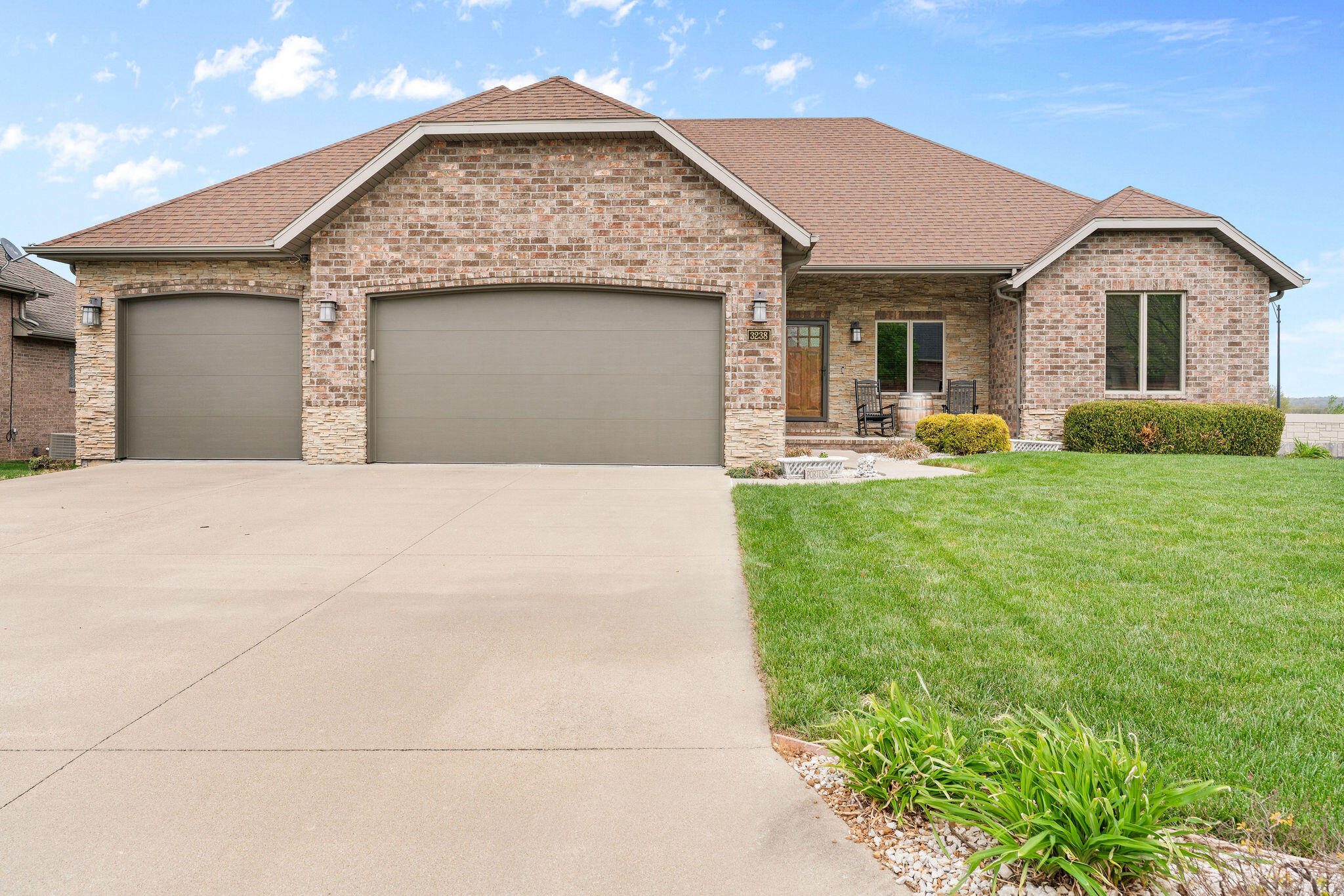 3238 S Juniper Avenue, Springfield MO 65804