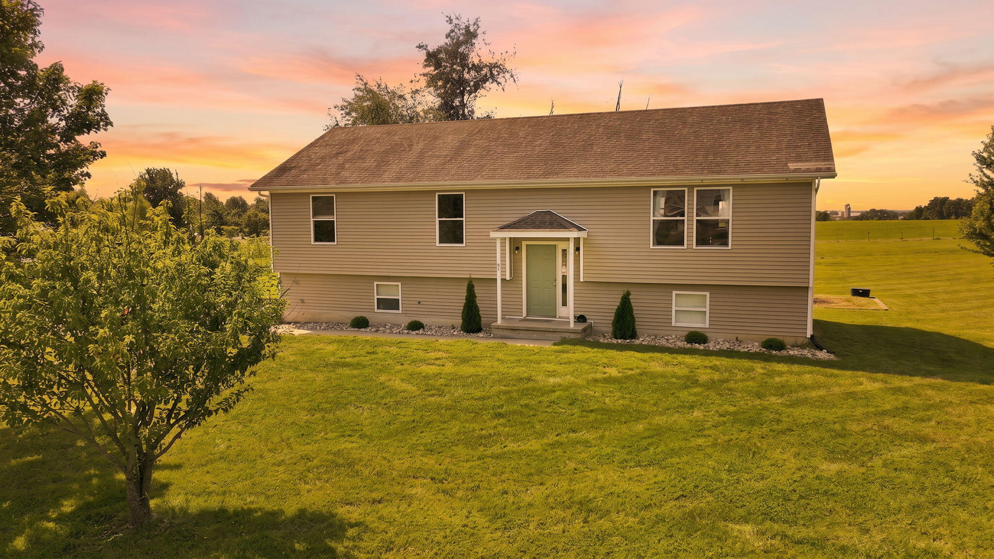 67 Broadview Drive, Marshfield MO 65706