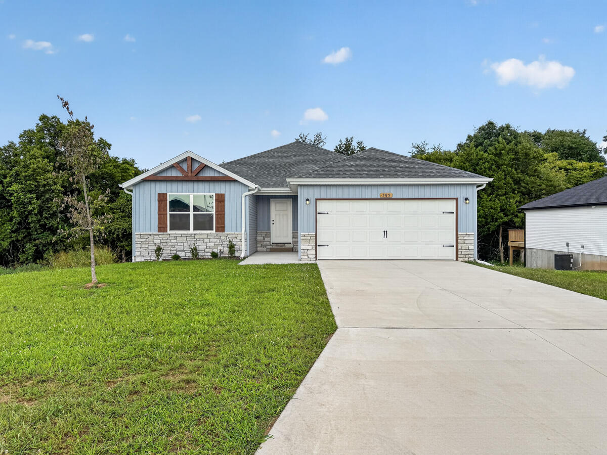 585 Bailiwick Drive, Rogersville MO 65742