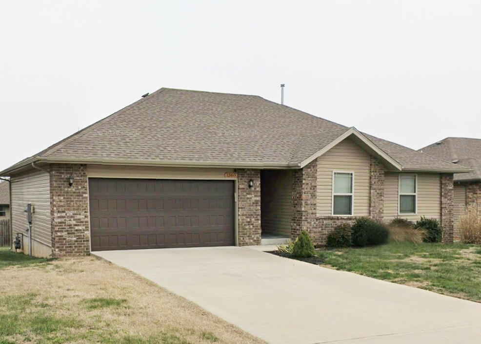 1360 S Marseilles Avenue, Republic MO 65738