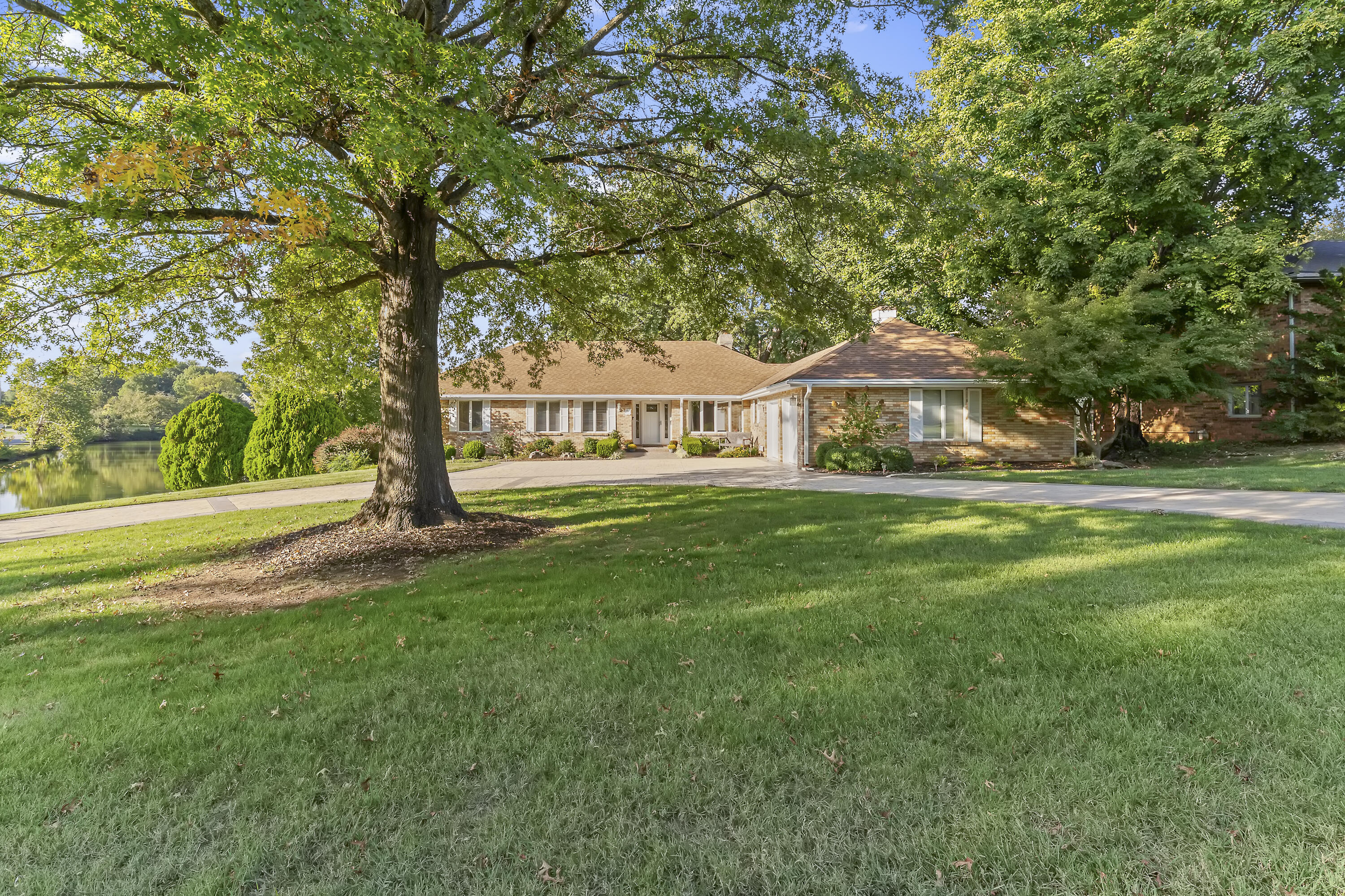 2747 E Rocklyn Road, Springfield MO 65804