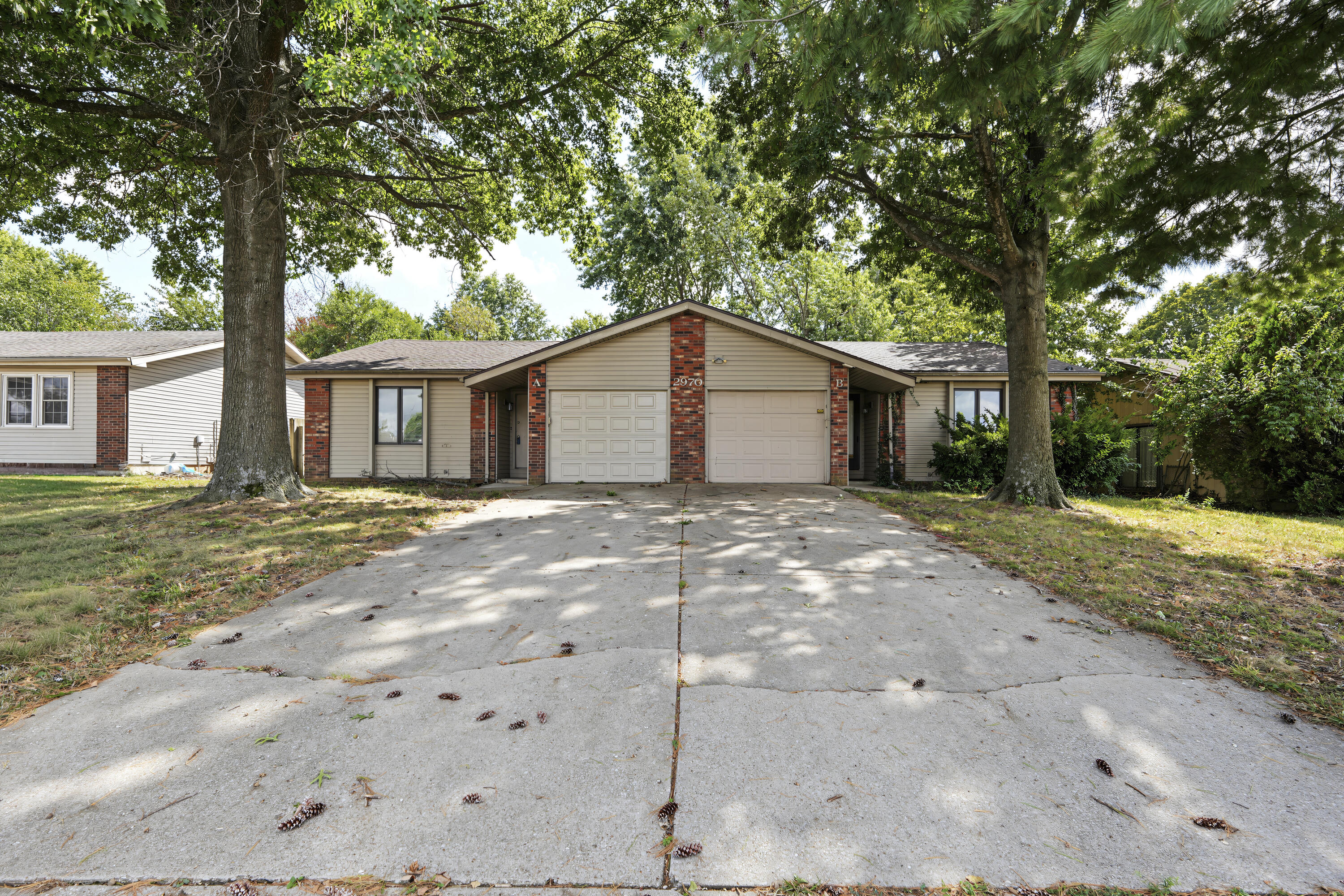 2970 W Roxbury Street Unit A & B, Springfield MO 65807