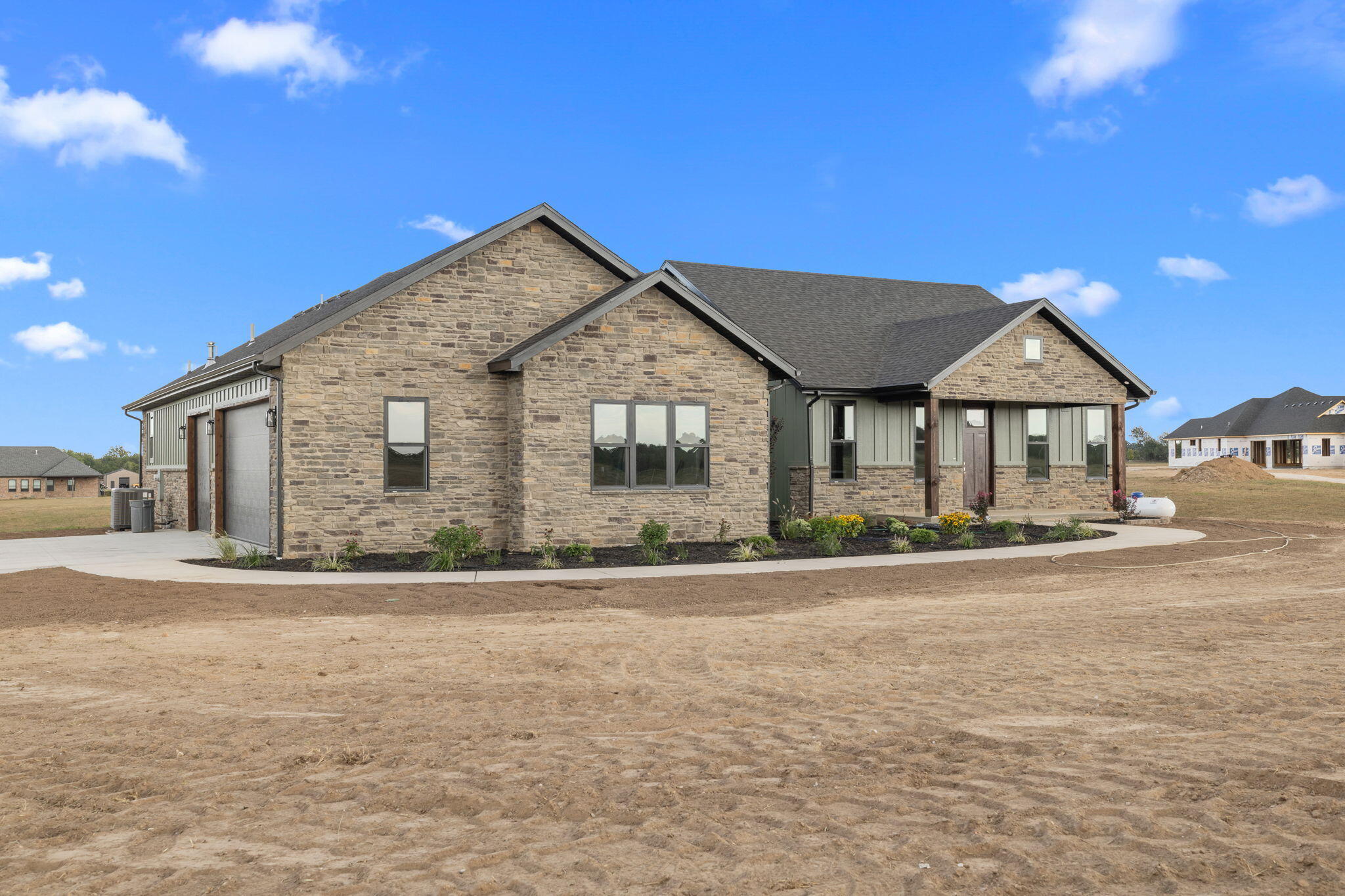 118 Country Corner Drive Street, Clever MO 65631