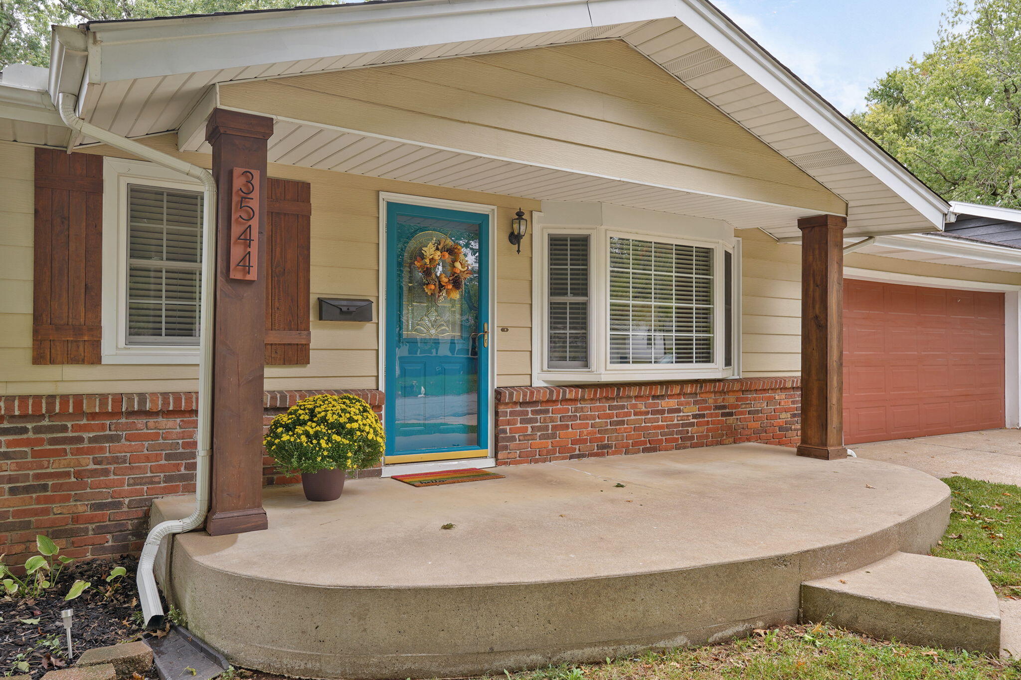 3544 S Franklin Avenue, Springfield MO 65807