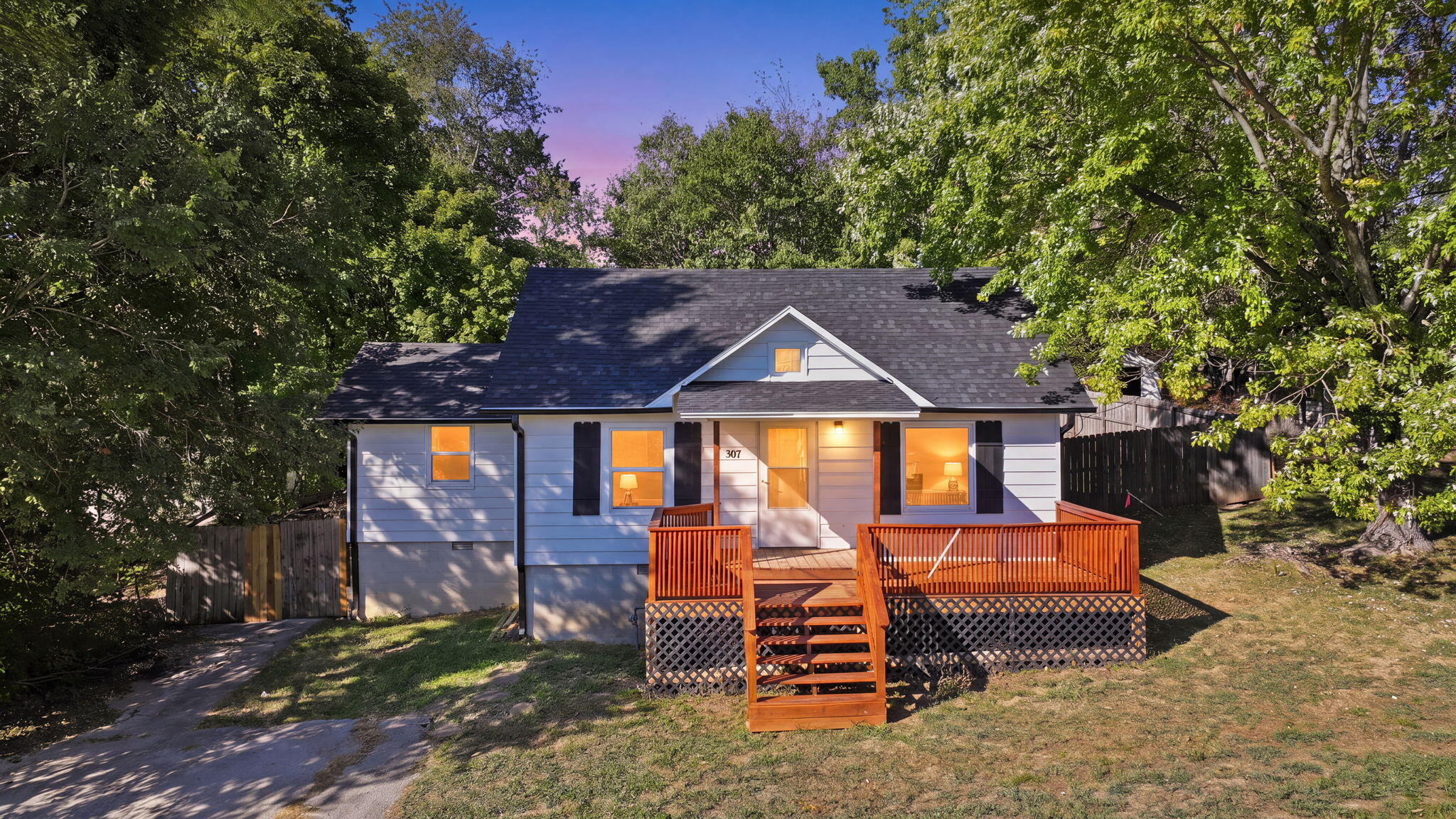 307 E Robertson Street, Ozark MO 65721
