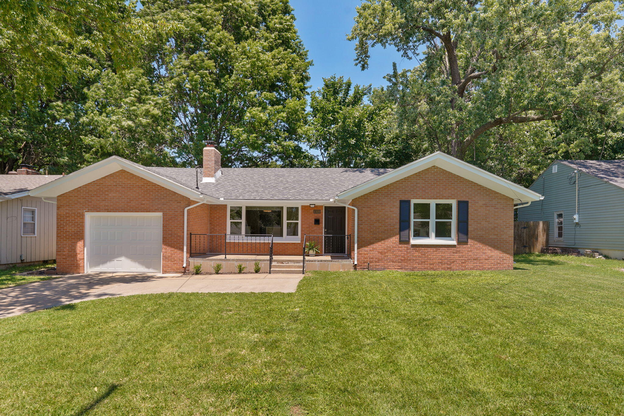 1309 E Bennett Street, Springfield MO 65804