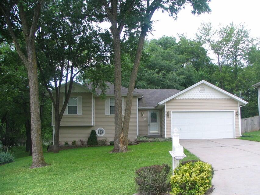 3737 S Oak Avenue, Springfield MO 65804