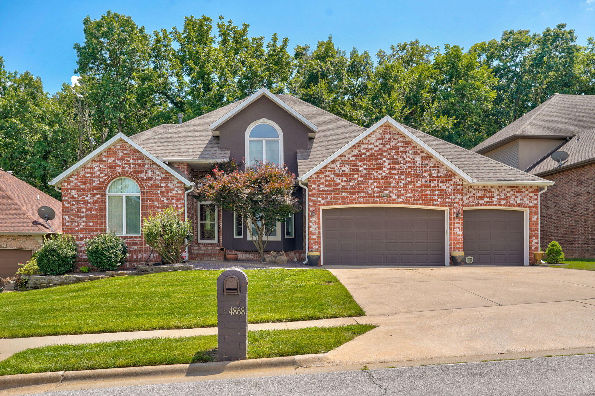 4868 E Utica Street, Springfield MO 65809
