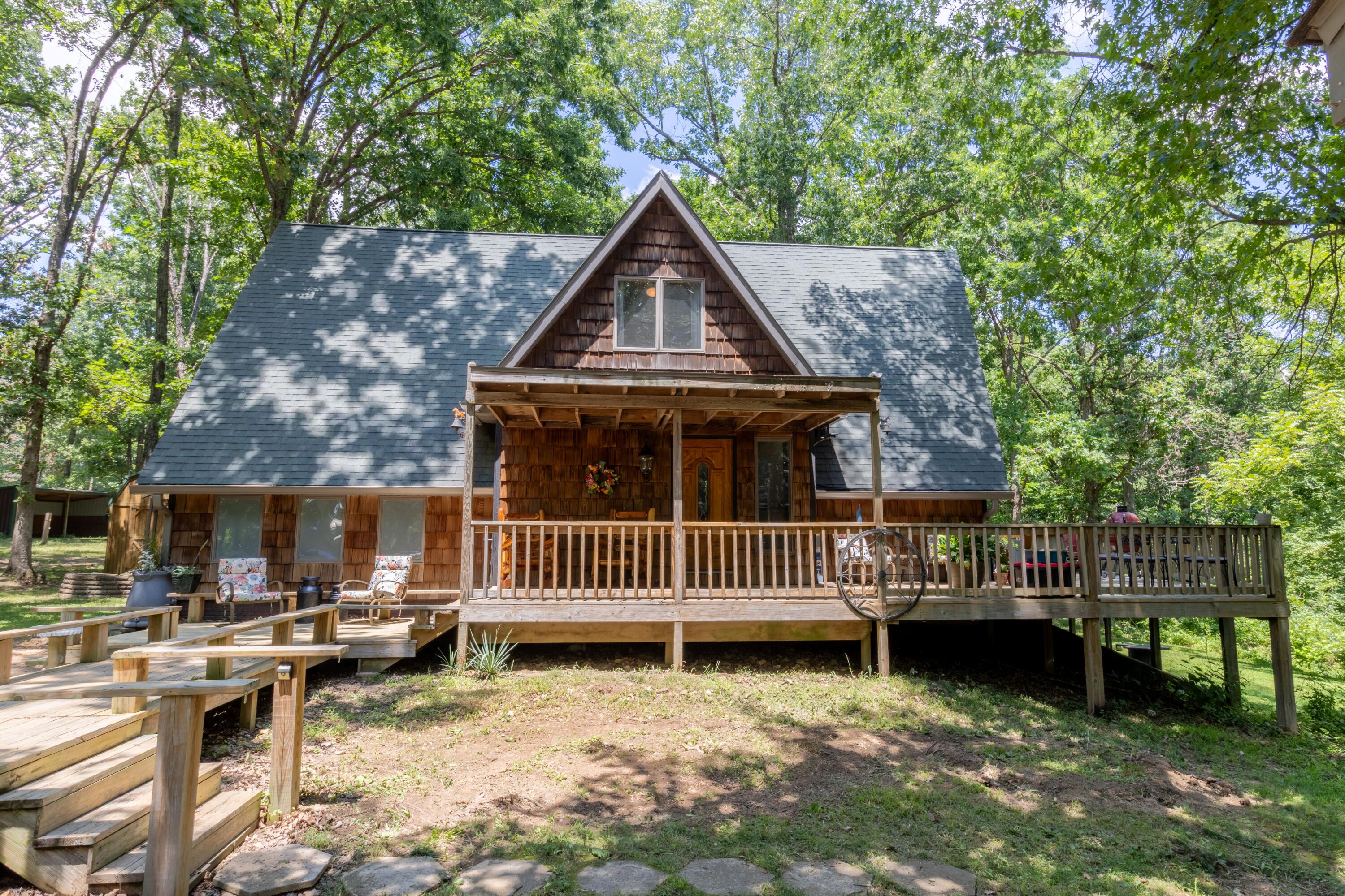 3948 N Valley Oak Lane, Strafford MO 65757