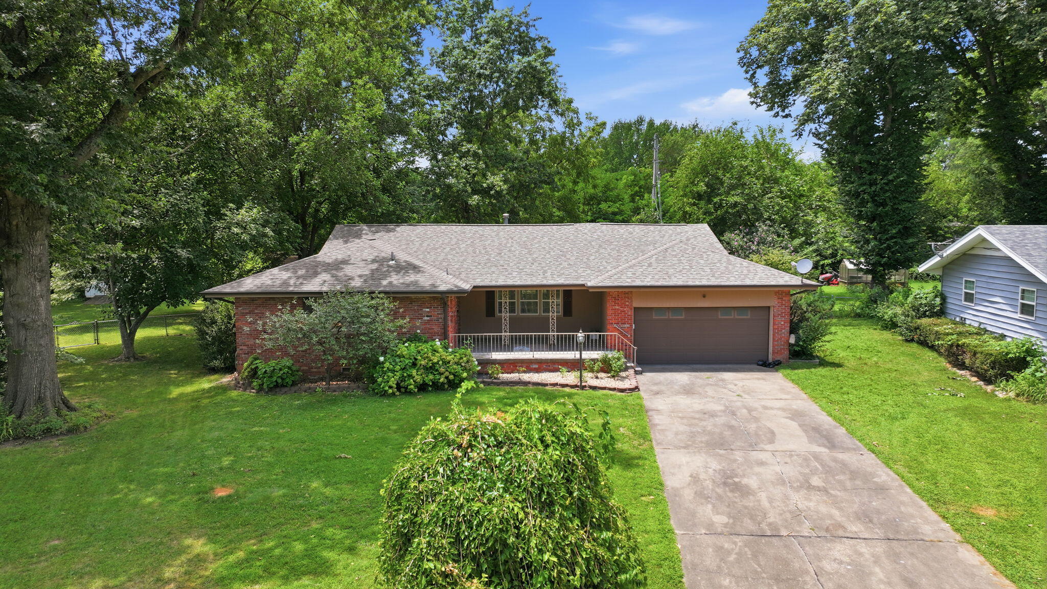 2411 S Mayfair Avenue, Springfield MO 65804