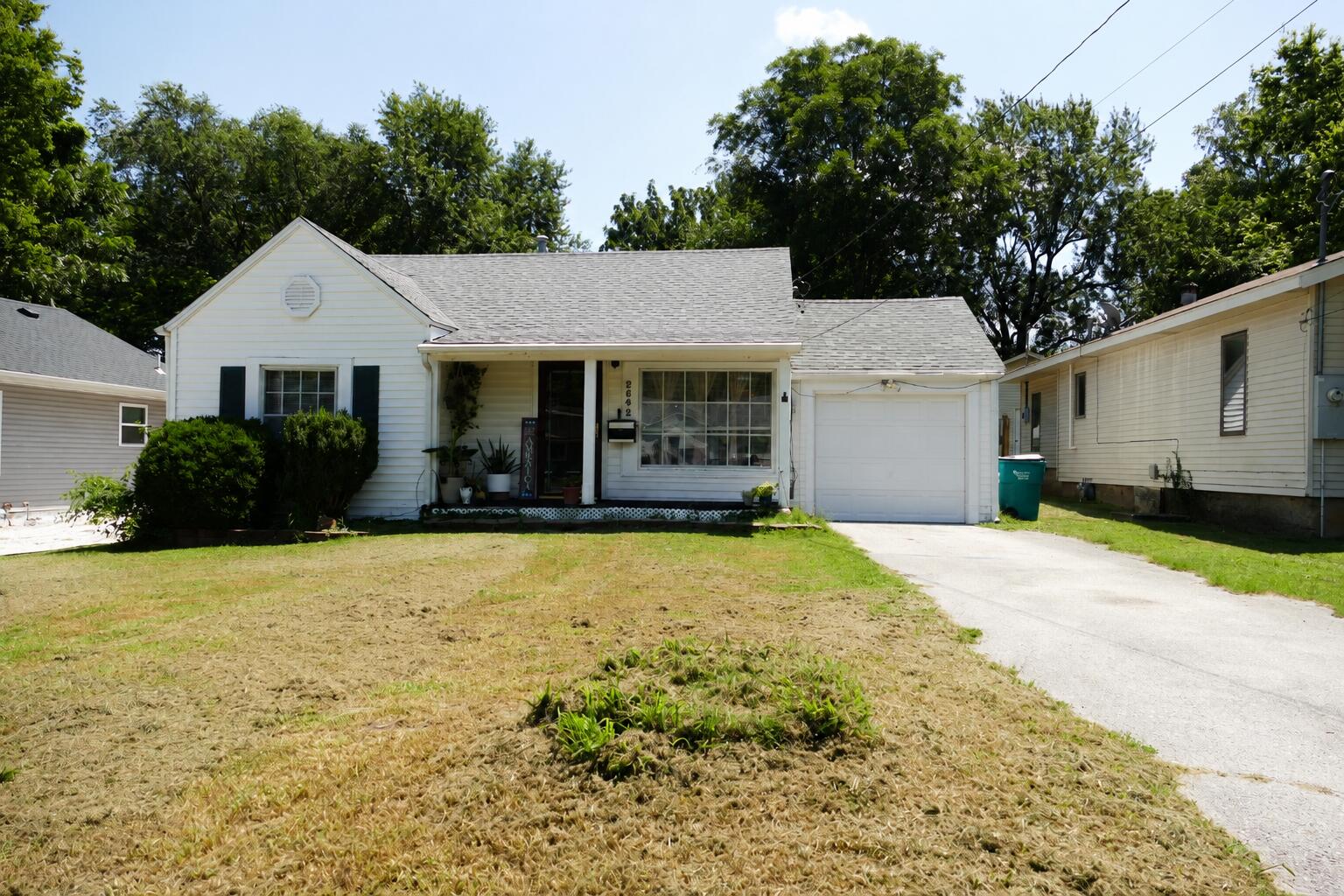 2542 N Kellett Avenue, Springfield MO 65803