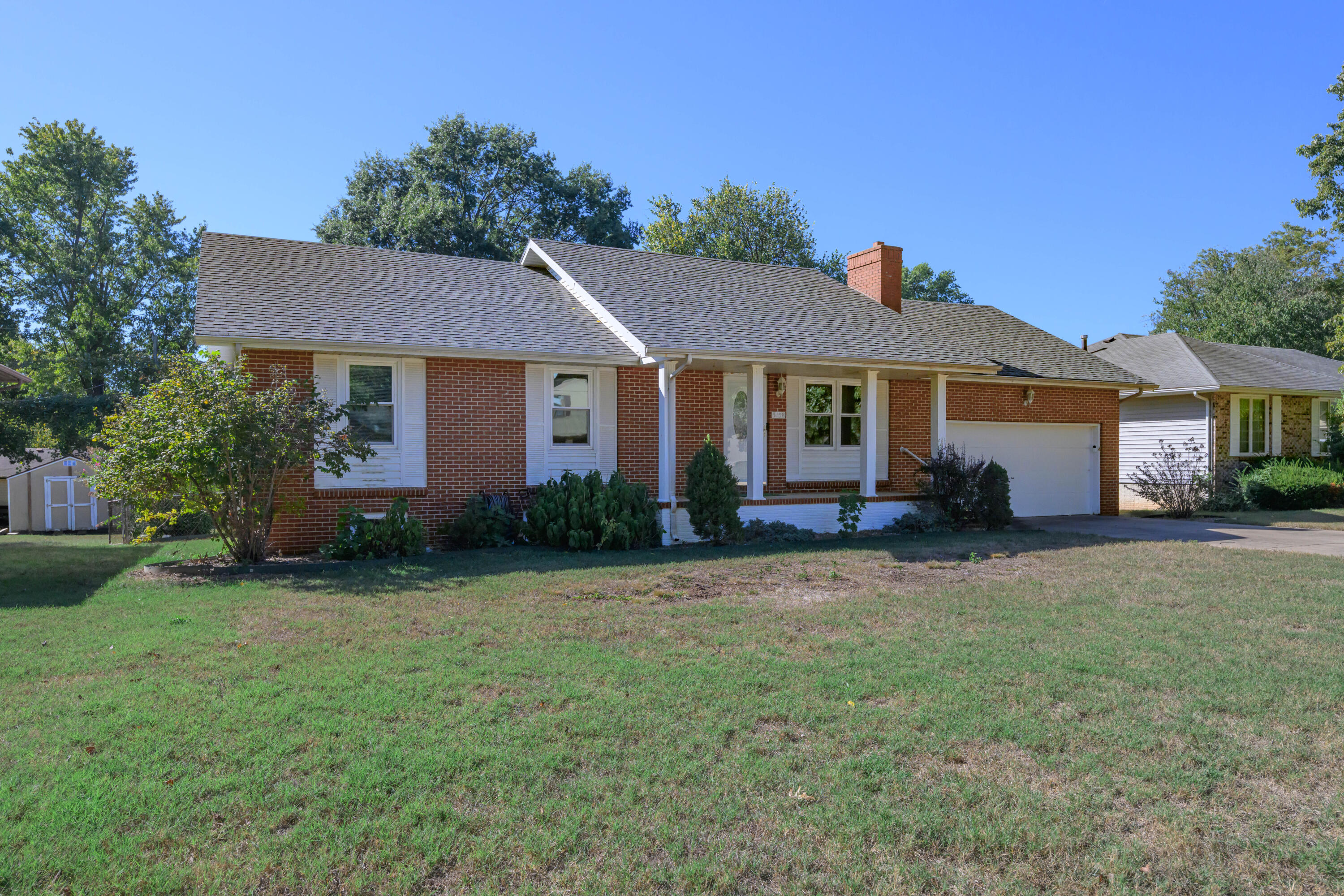 3158 W Broadmoor Street, Springfield MO 65807