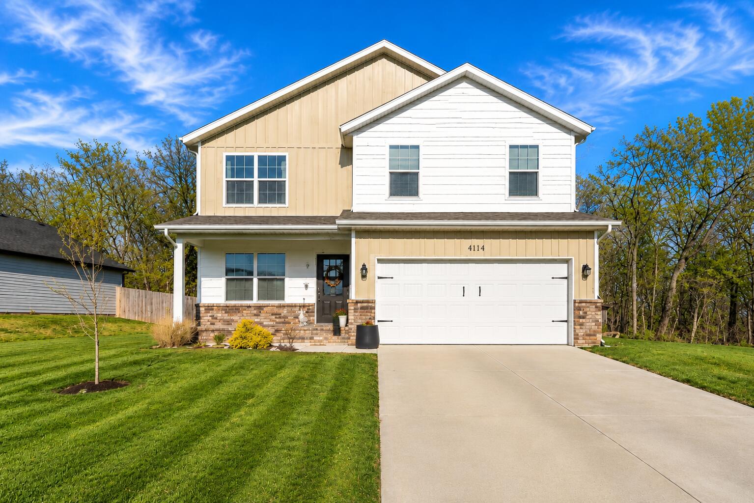 1145 E Manitou Court, Nixa MO 65714