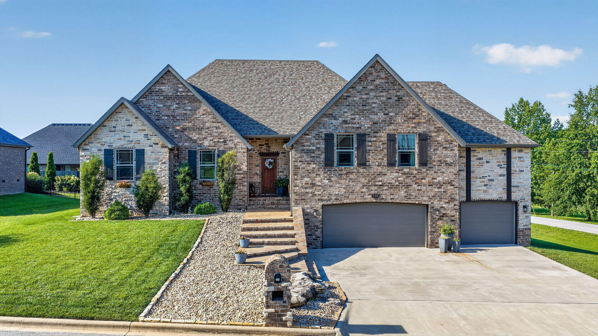 102 E Ironwood Drive, Republic MO 65738