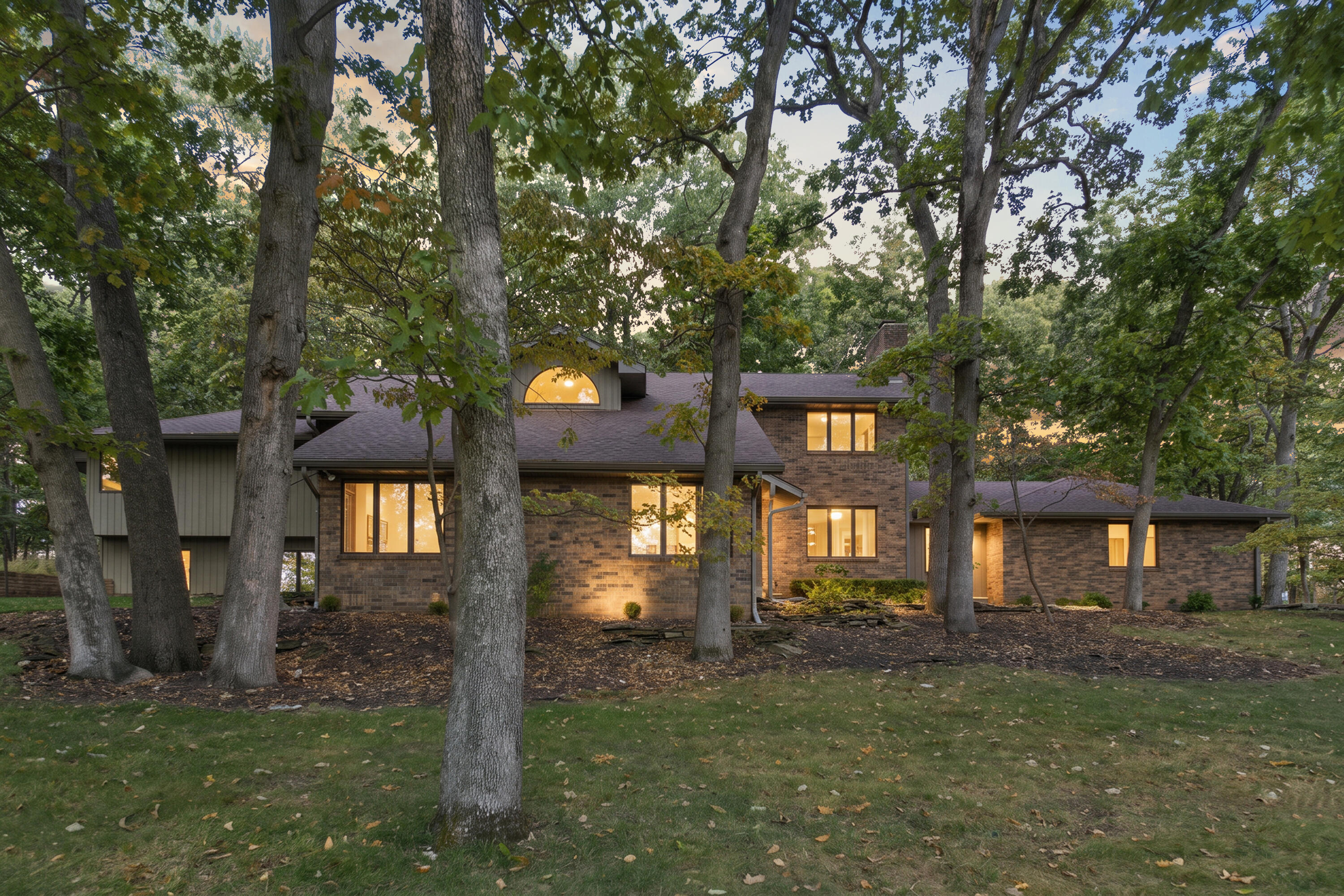 4915 E Royal Drive, Springfield MO 65809