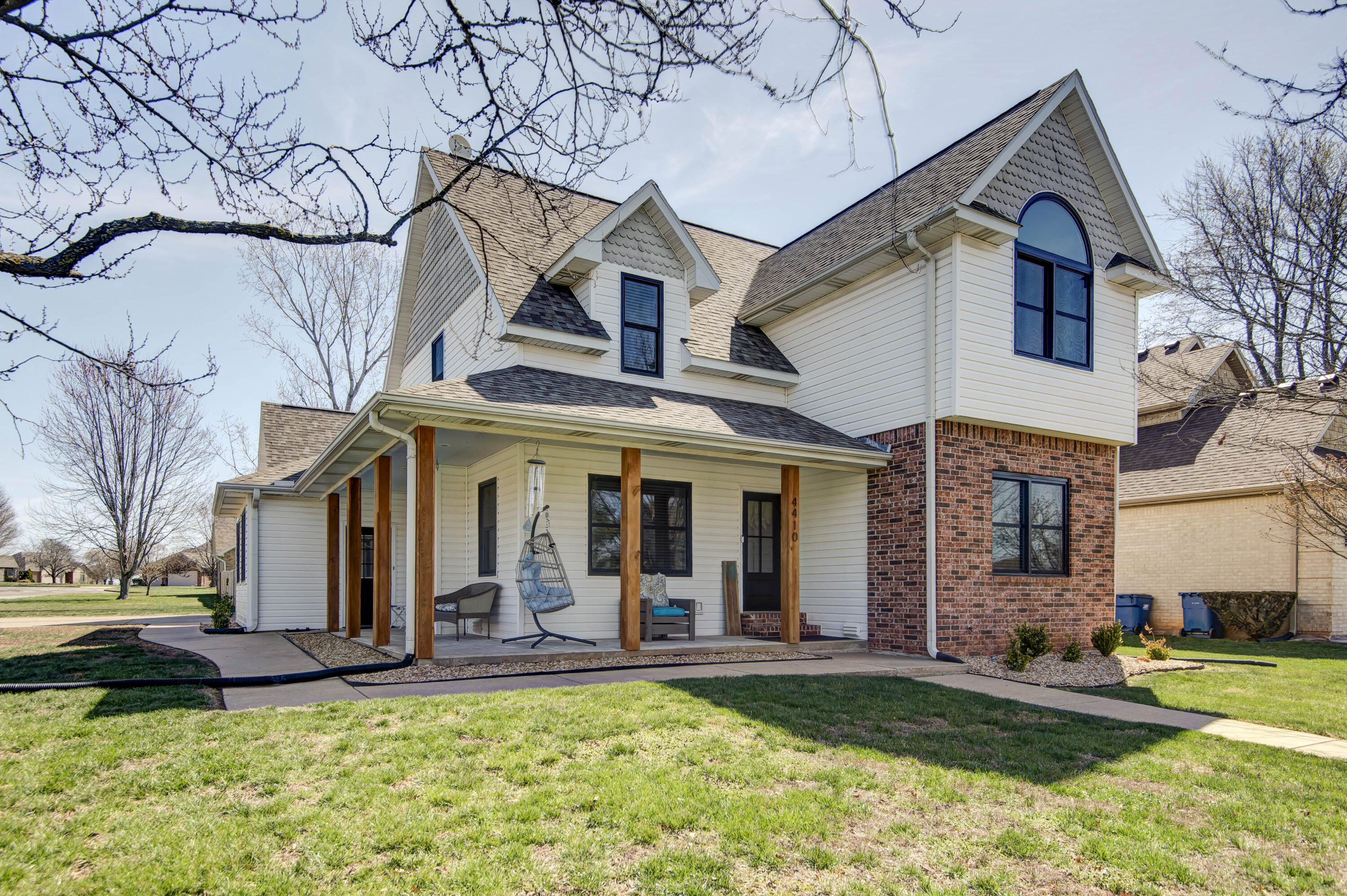 4410 N 8th Street, Ozark MO 65721