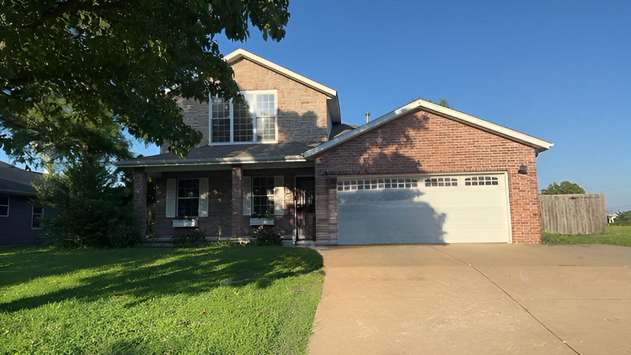 204 N Maplecrest Drive, Nixa MO 65714