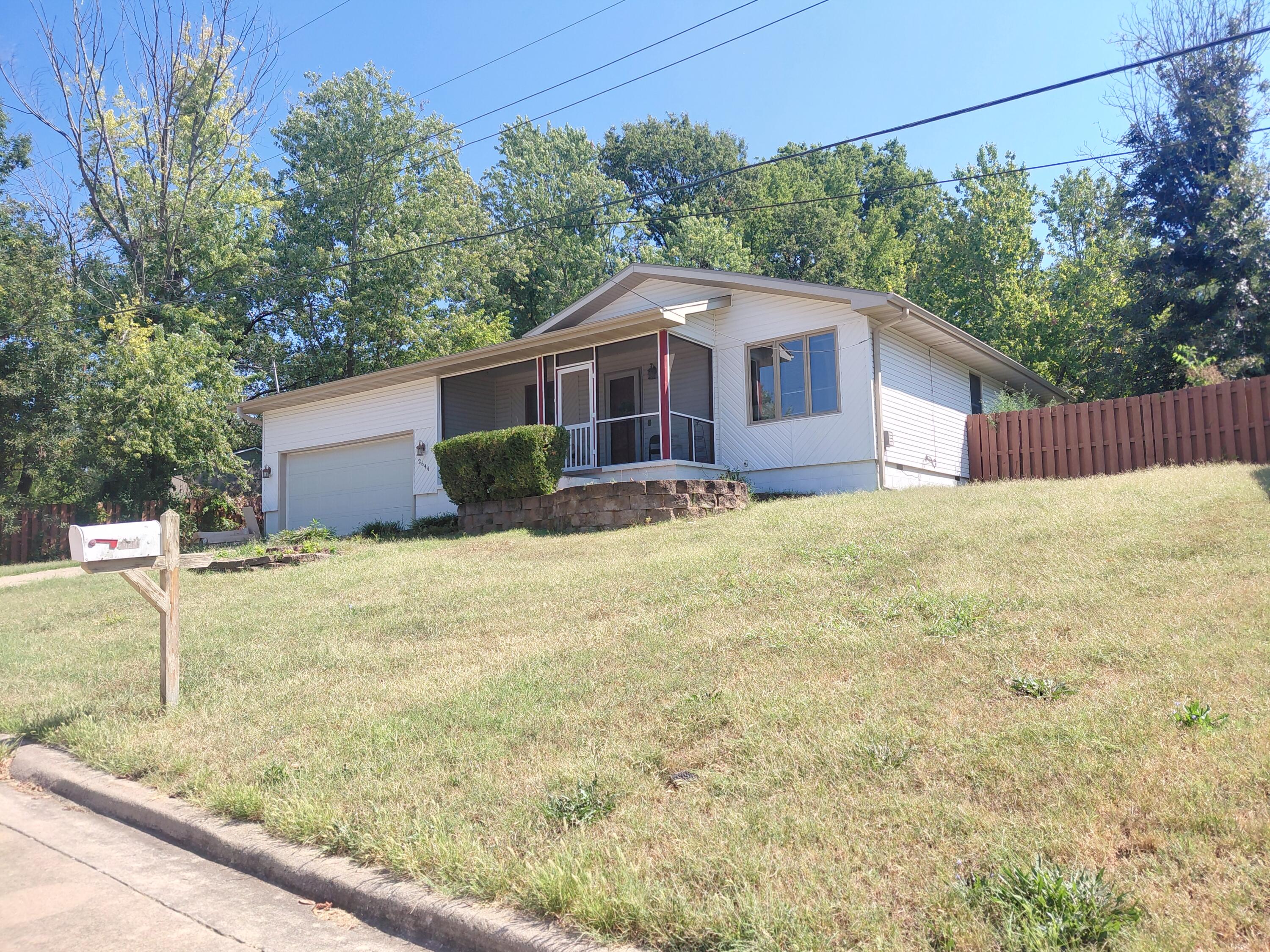 2644 N Marion Avenue, Springfield MO 65803