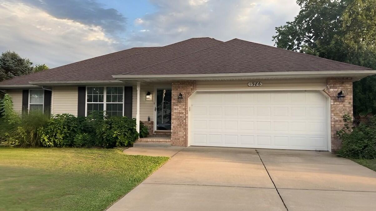 1986 W Sexton Drive, Springfield MO 65810