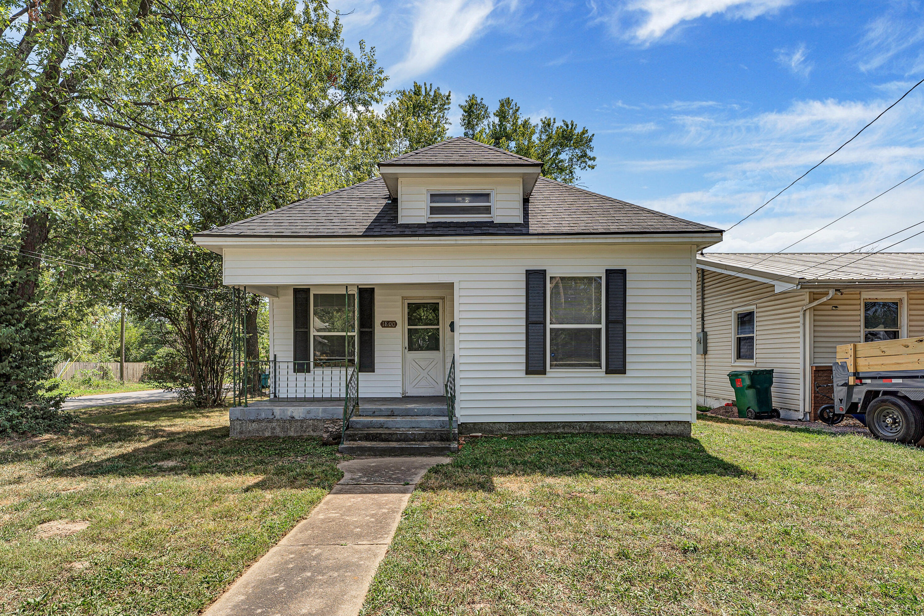 1800 W Atlantic Street, Springfield MO 65803