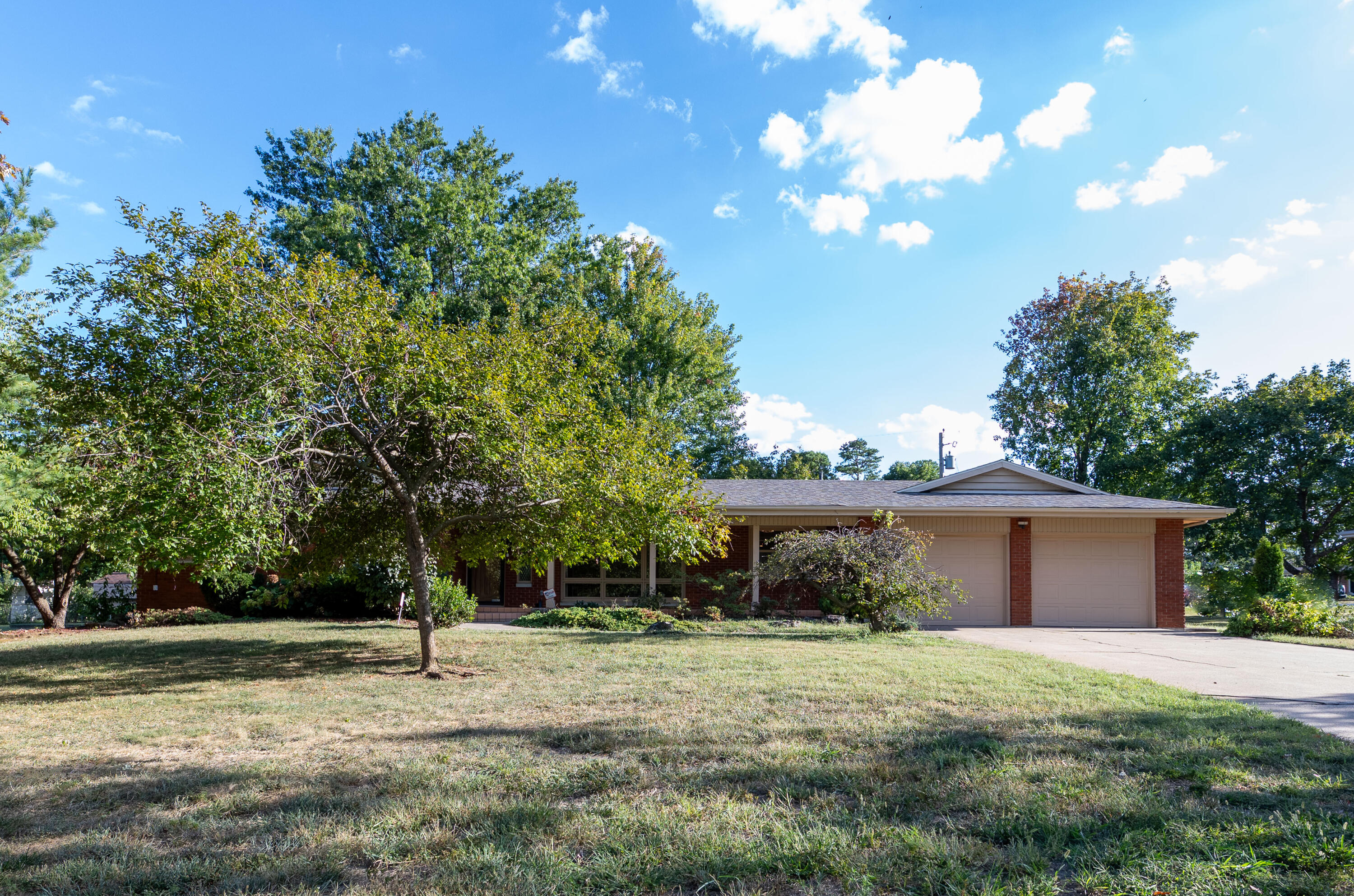 4008 W Grimes Street, Springfield MO 65802