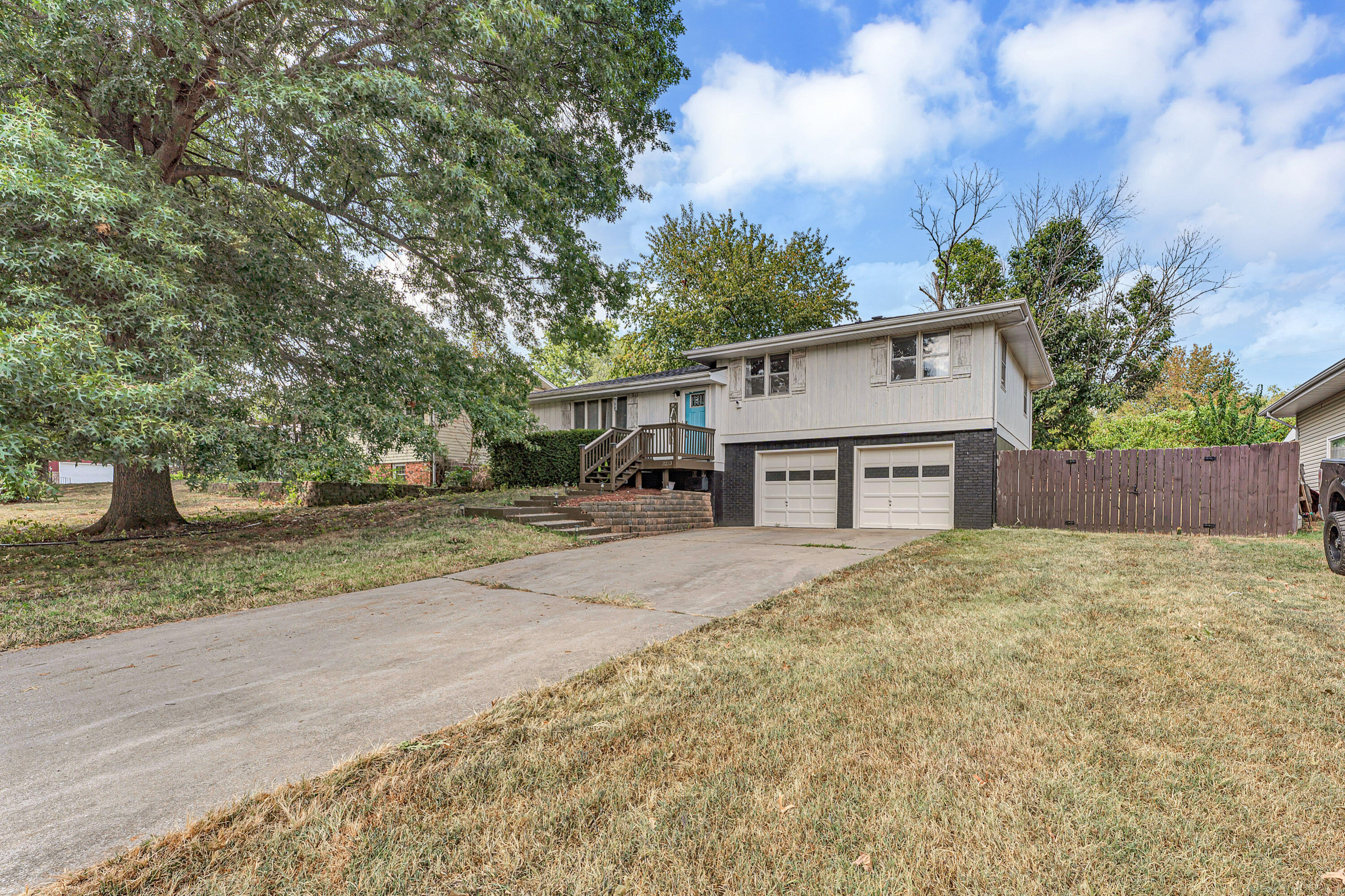 3233 W Glenwood Street, Springfield MO 65807
