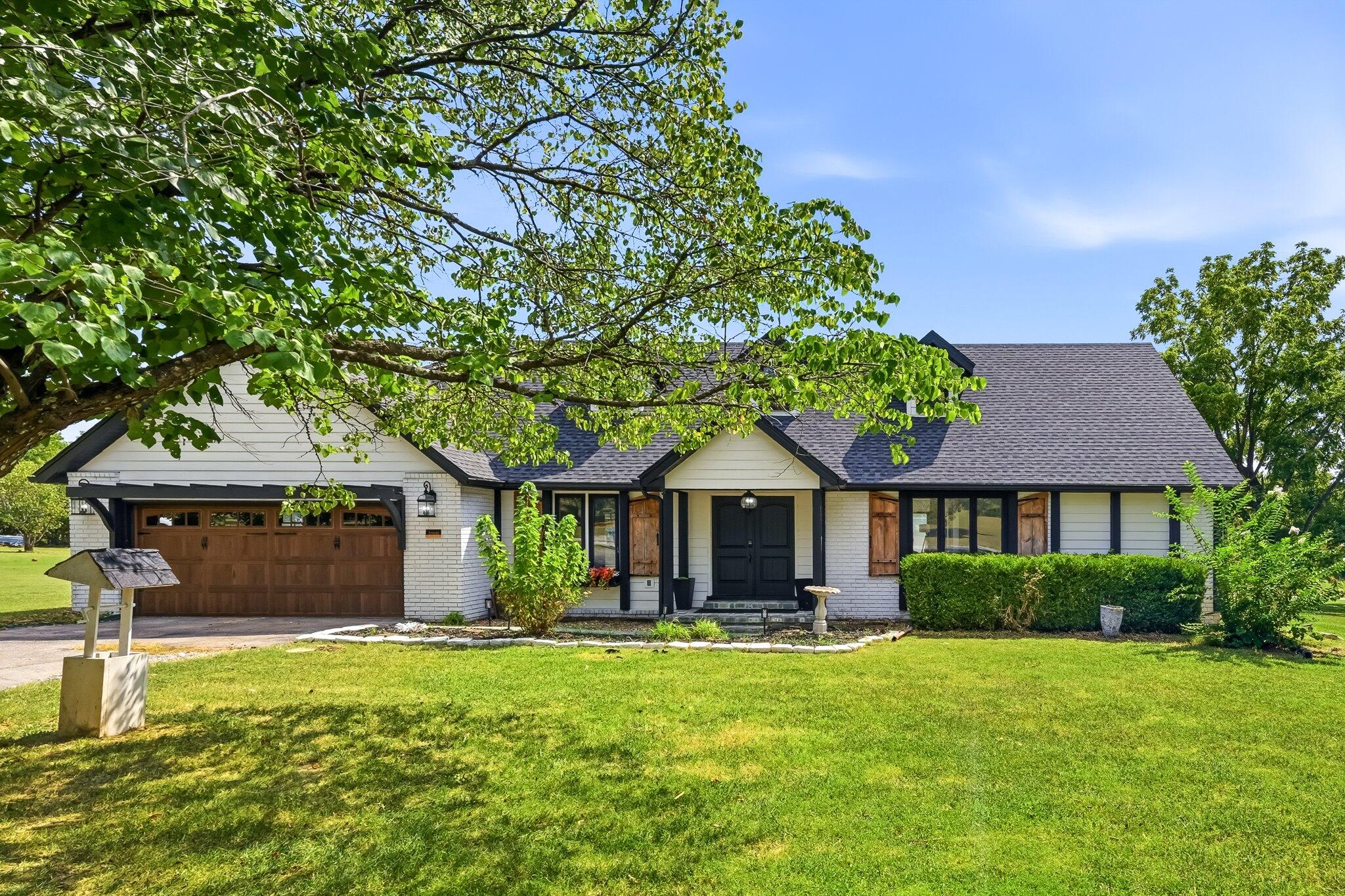 3108 W Bridlewood Trail, Ozark MO 65721