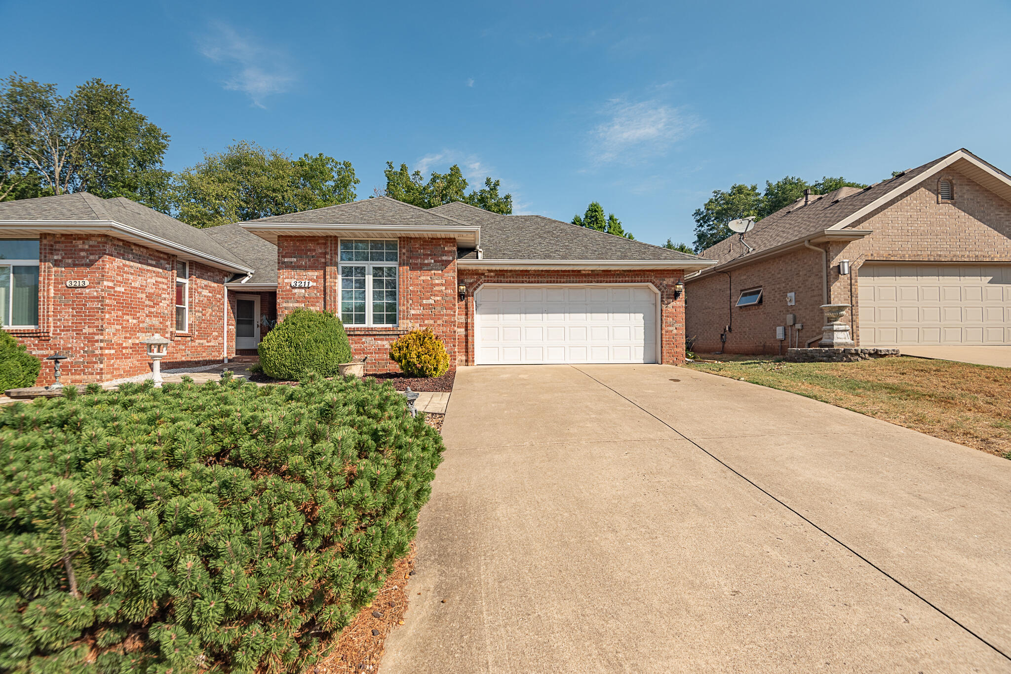 3211 W Sunset Street, Springfield MO 65807