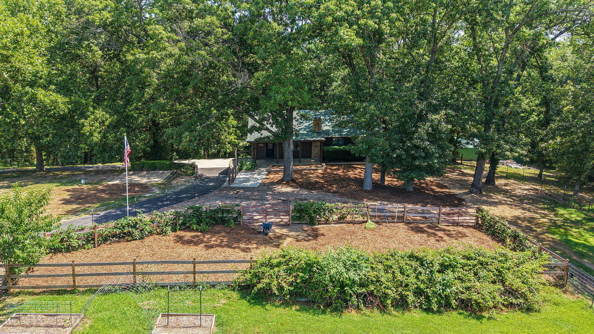 1627 W Riverbluff Lane, Nixa MO 65714