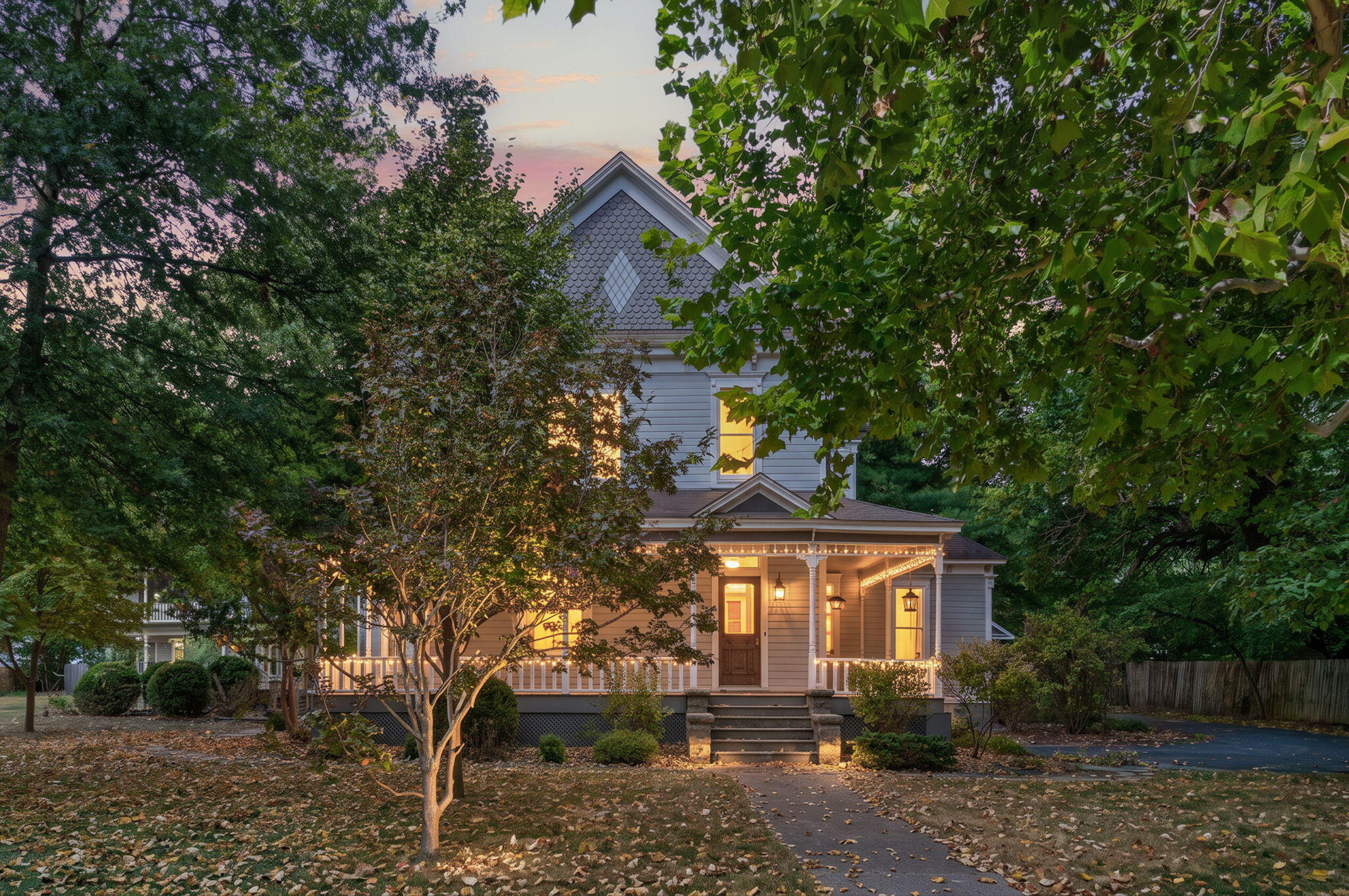 245 N Clay Street, Marshfield MO 65706