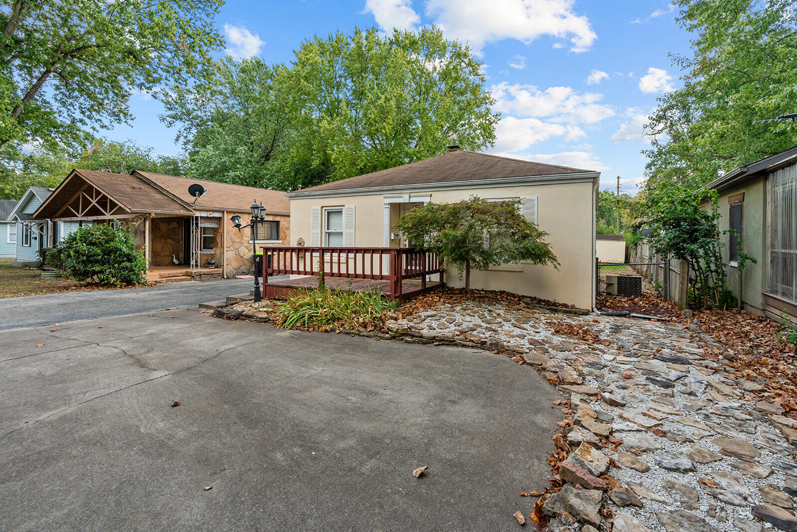 504 E Cozy Street, Springfield MO 65807