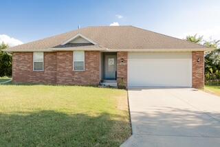 260 Towne, Marshfield MO 65706