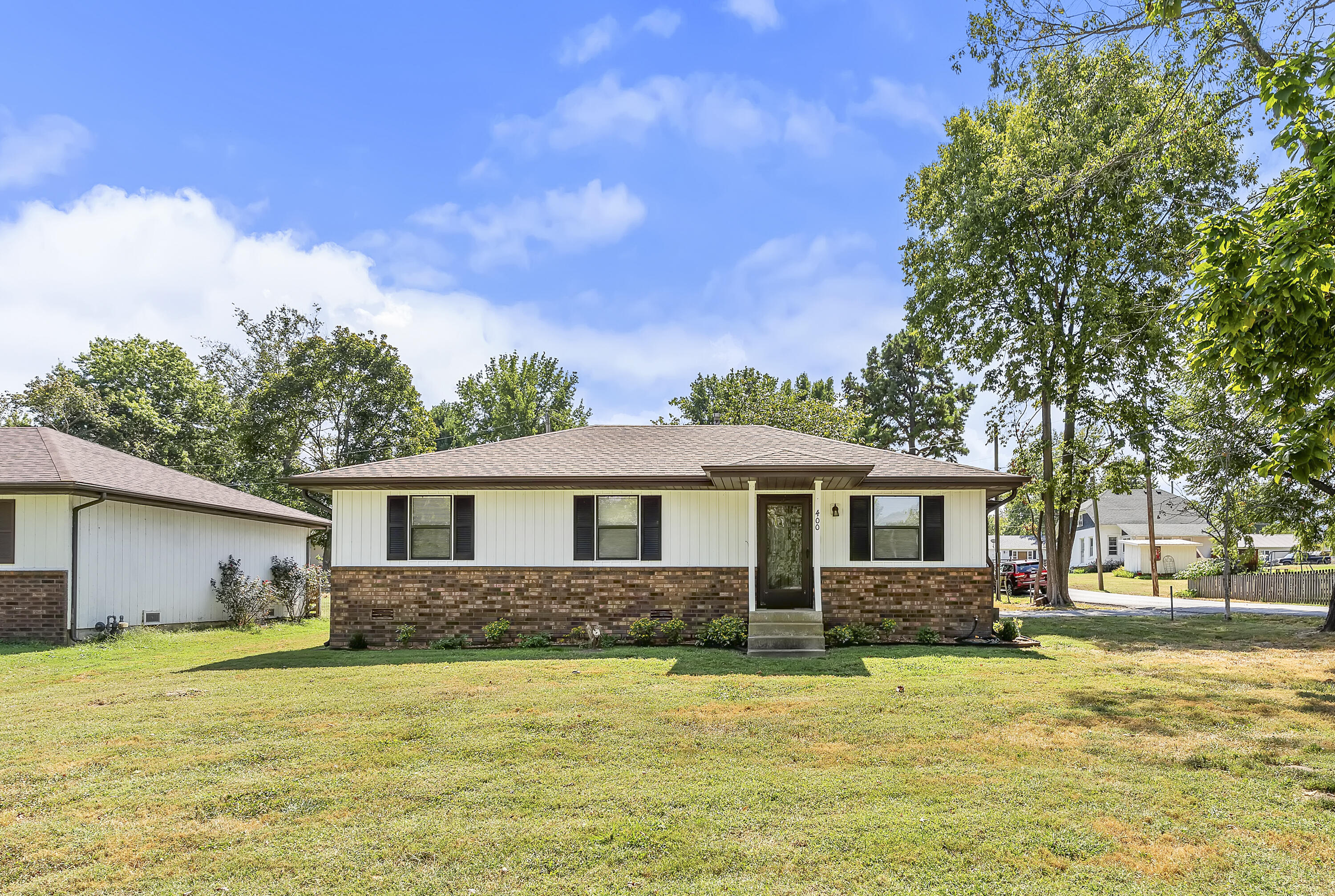 400 E Elm Street, Nixa MO 65714