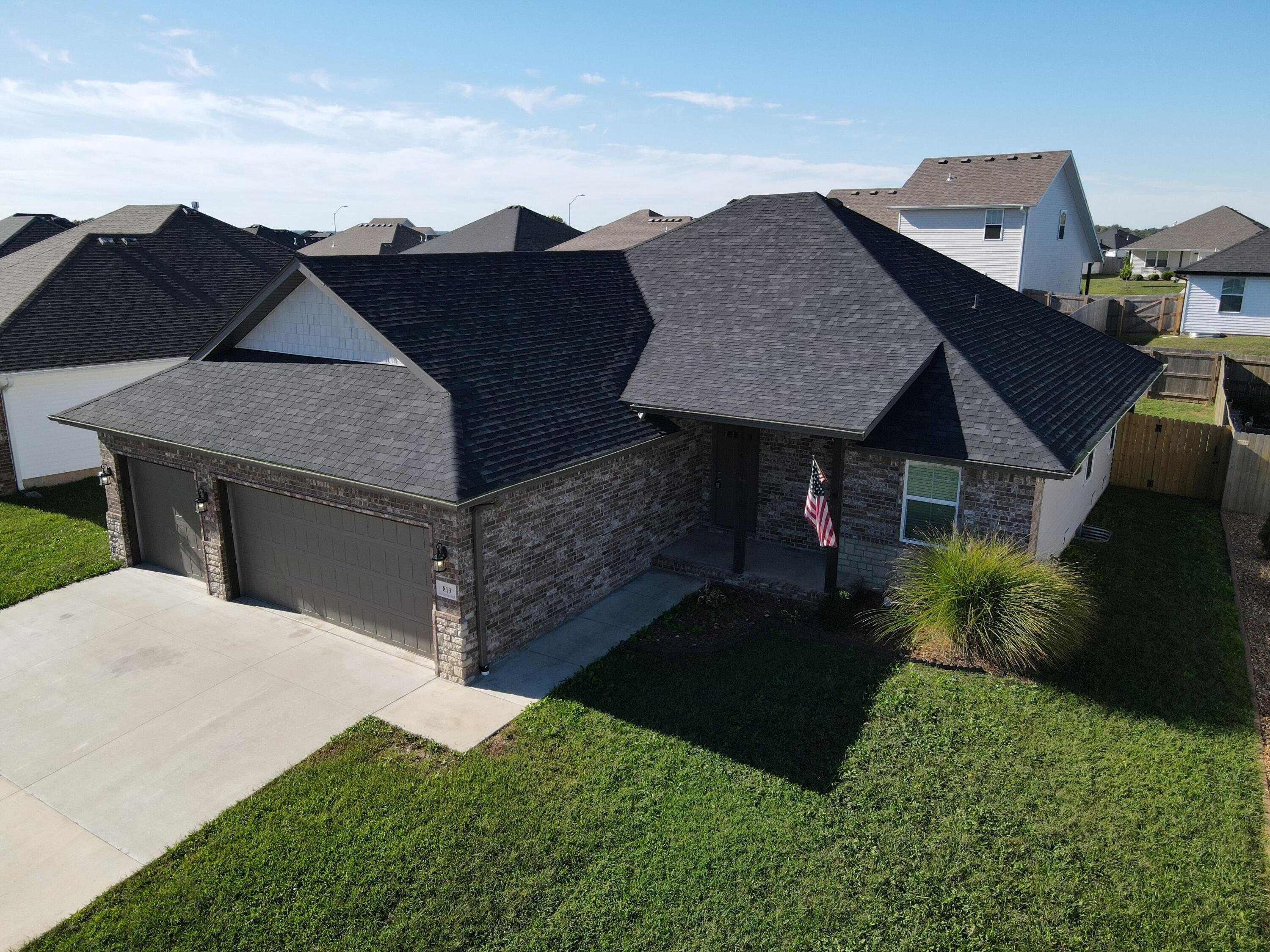 813 S Ridgemont Drive, Nixa MO 65714