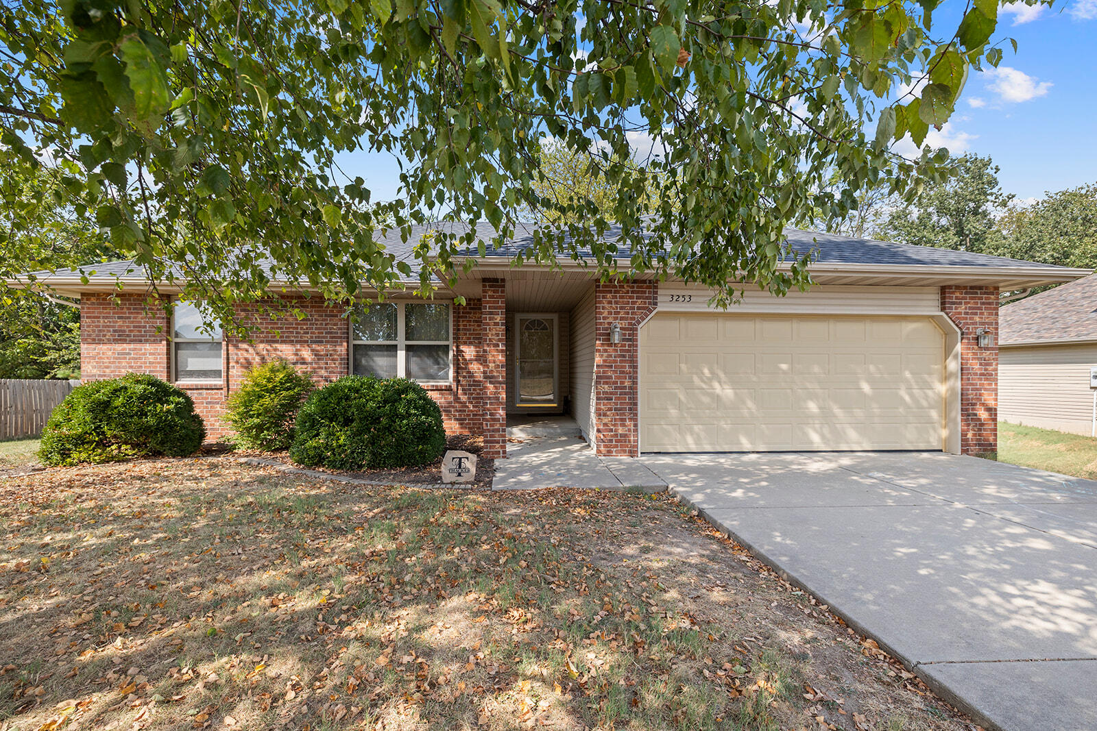 3253 E Colonial Street, Republic MO 65738