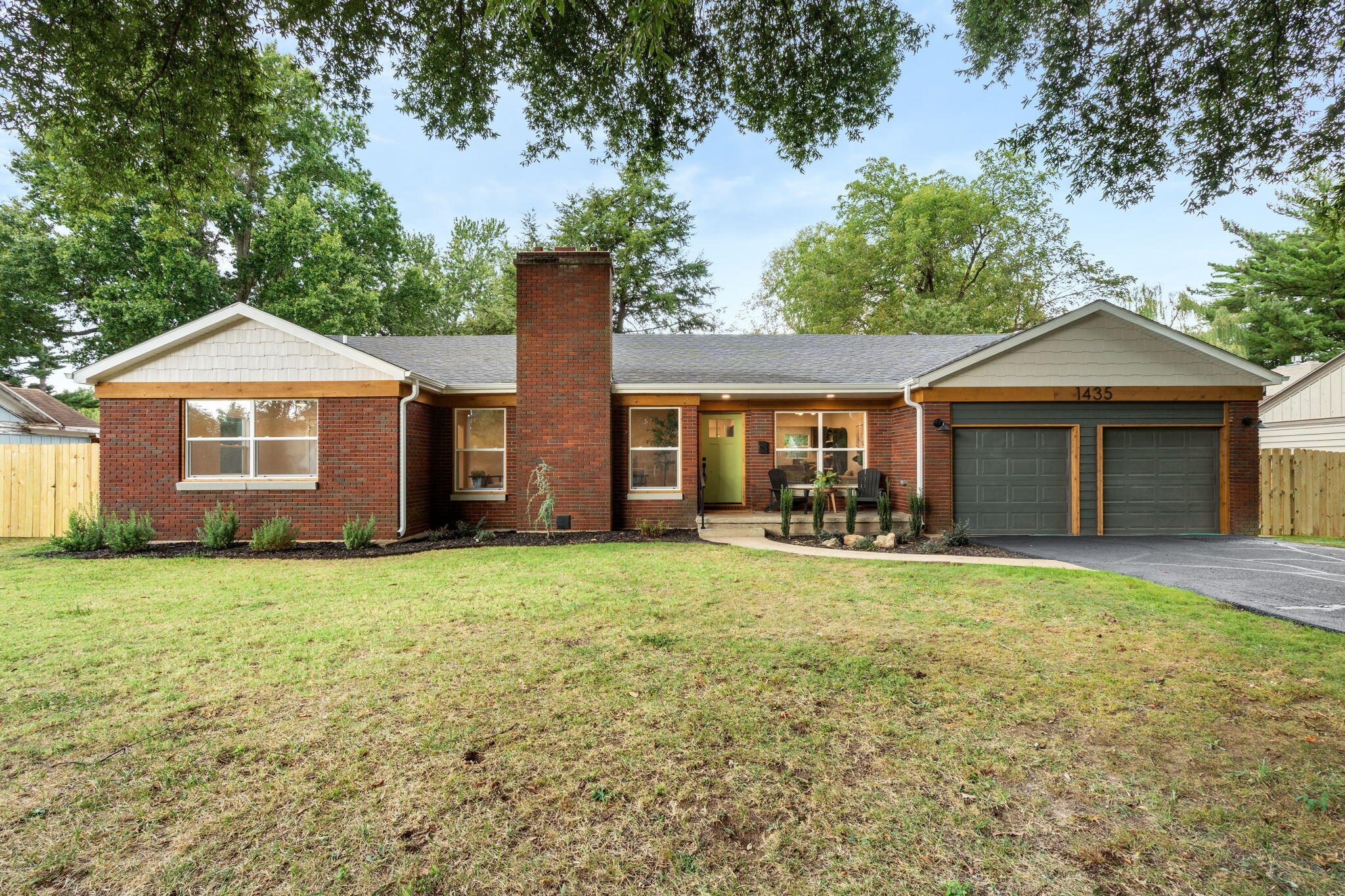 1435 S Fairway Avenue, Springfield MO 65804
