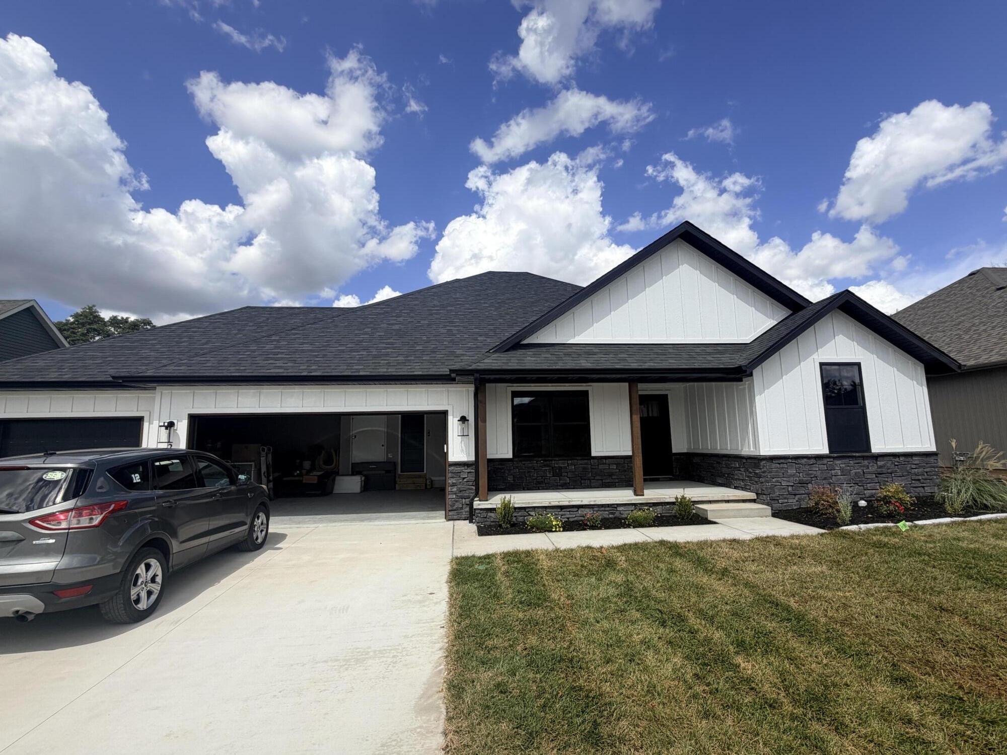 231 Kelce Lane Lane, Republic MO 65738