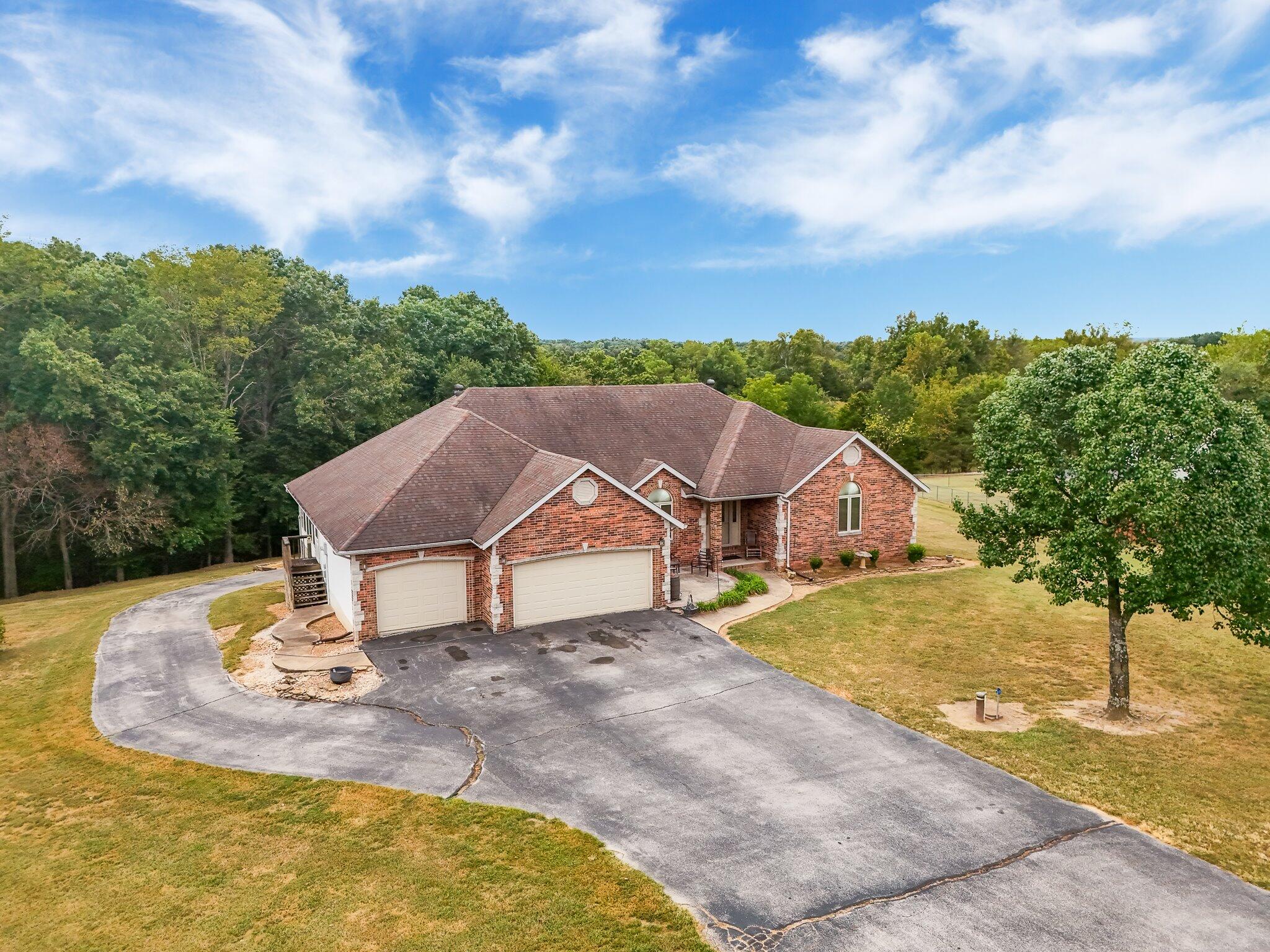 1818 W Country Hill Lane, Nixa MO 65714