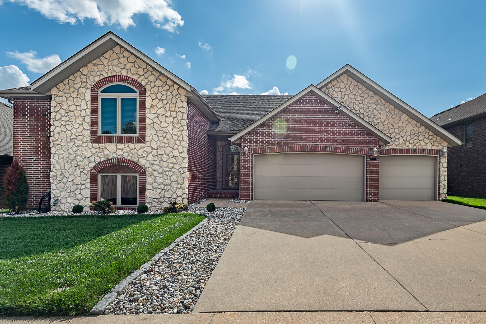 2014 W Village Terrace, Springfield MO 65810