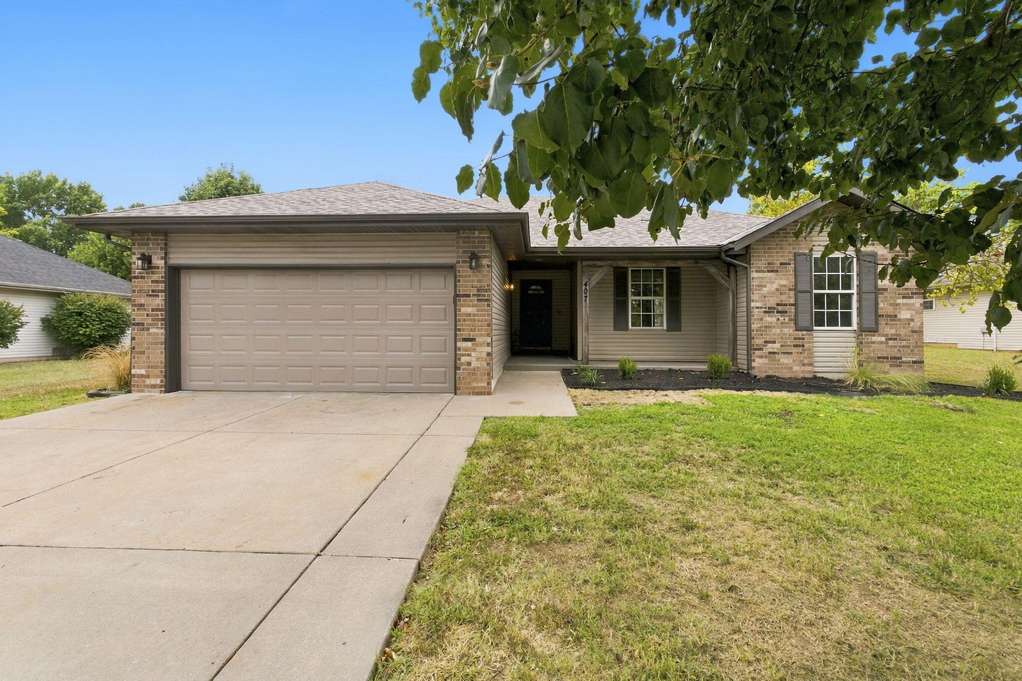 407 Wampler Drive, Clever MO 65631