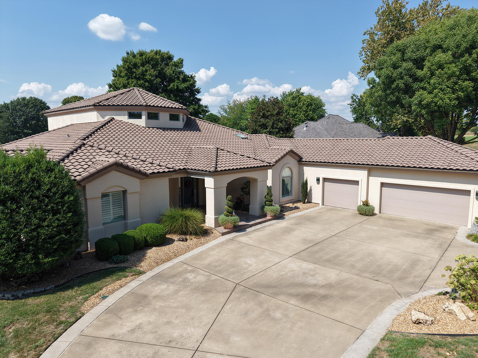 5181 S Stonehaven Drive, Springfield MO 65809